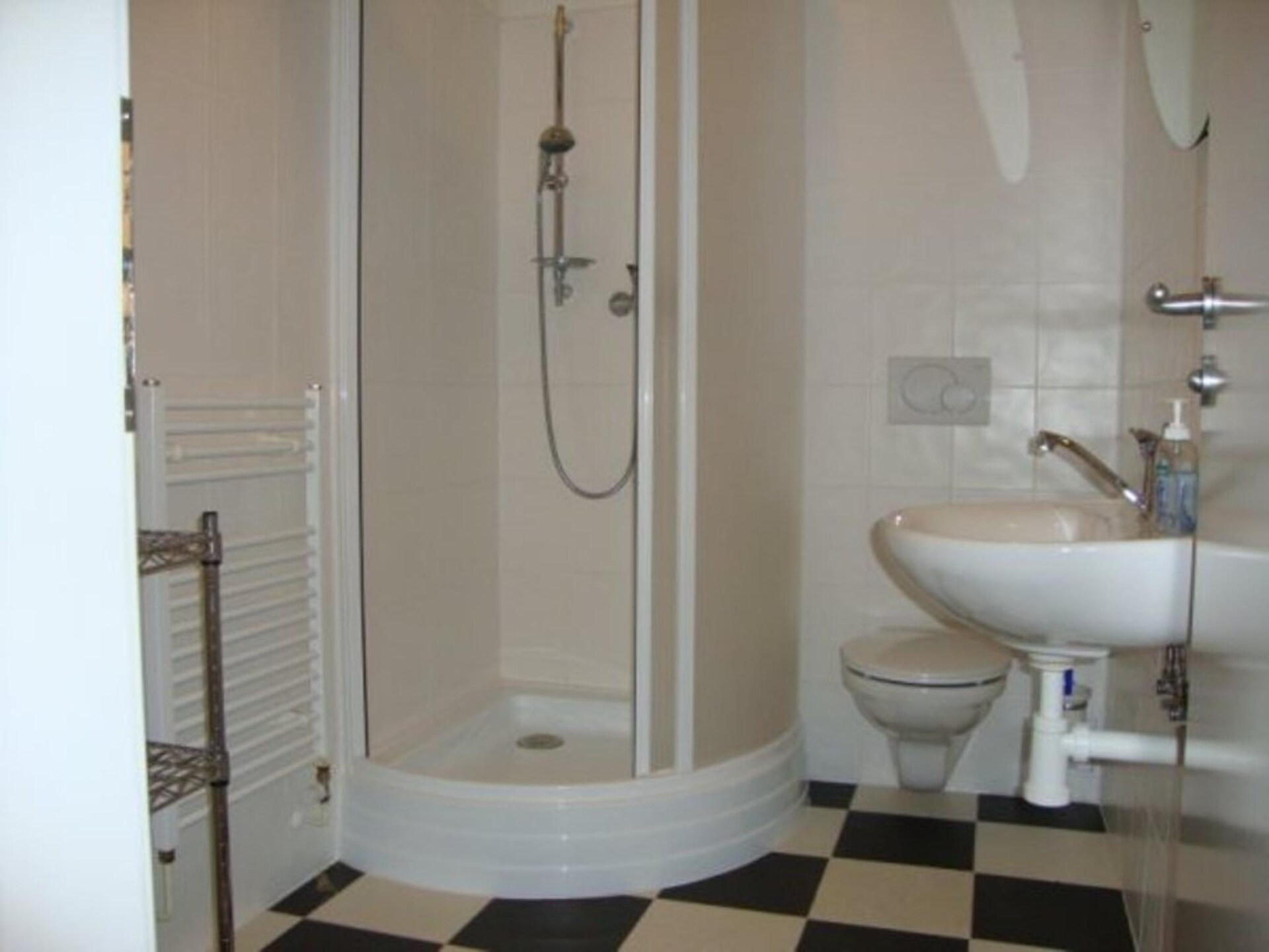 Landelijk appartement in gerenoveerde boerenhoeve met zwembad in Noord-Bohemen - foto 23