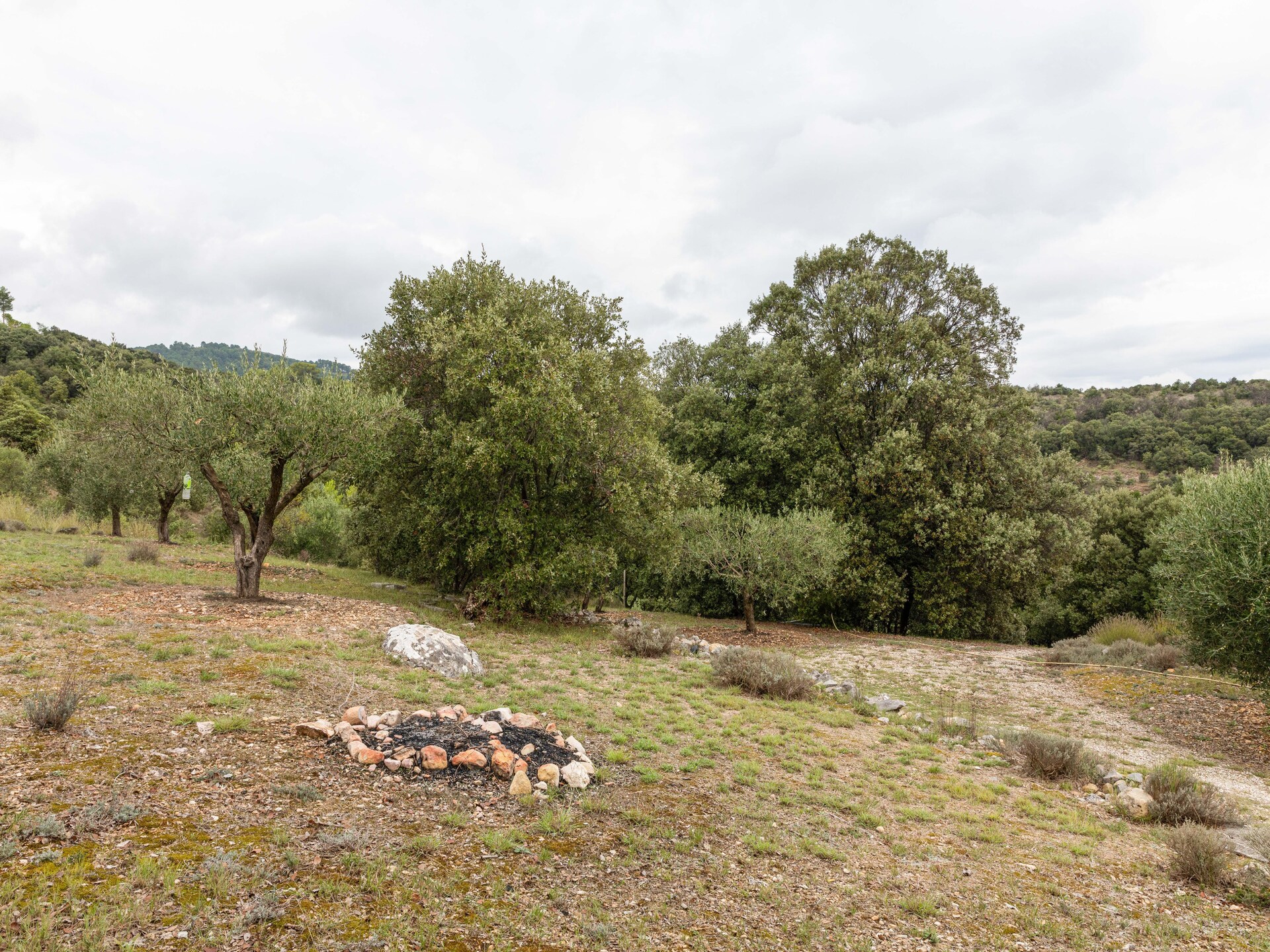 Authentieke stenen villa met privézwembad en valleizicht in Les Mages - foto 21