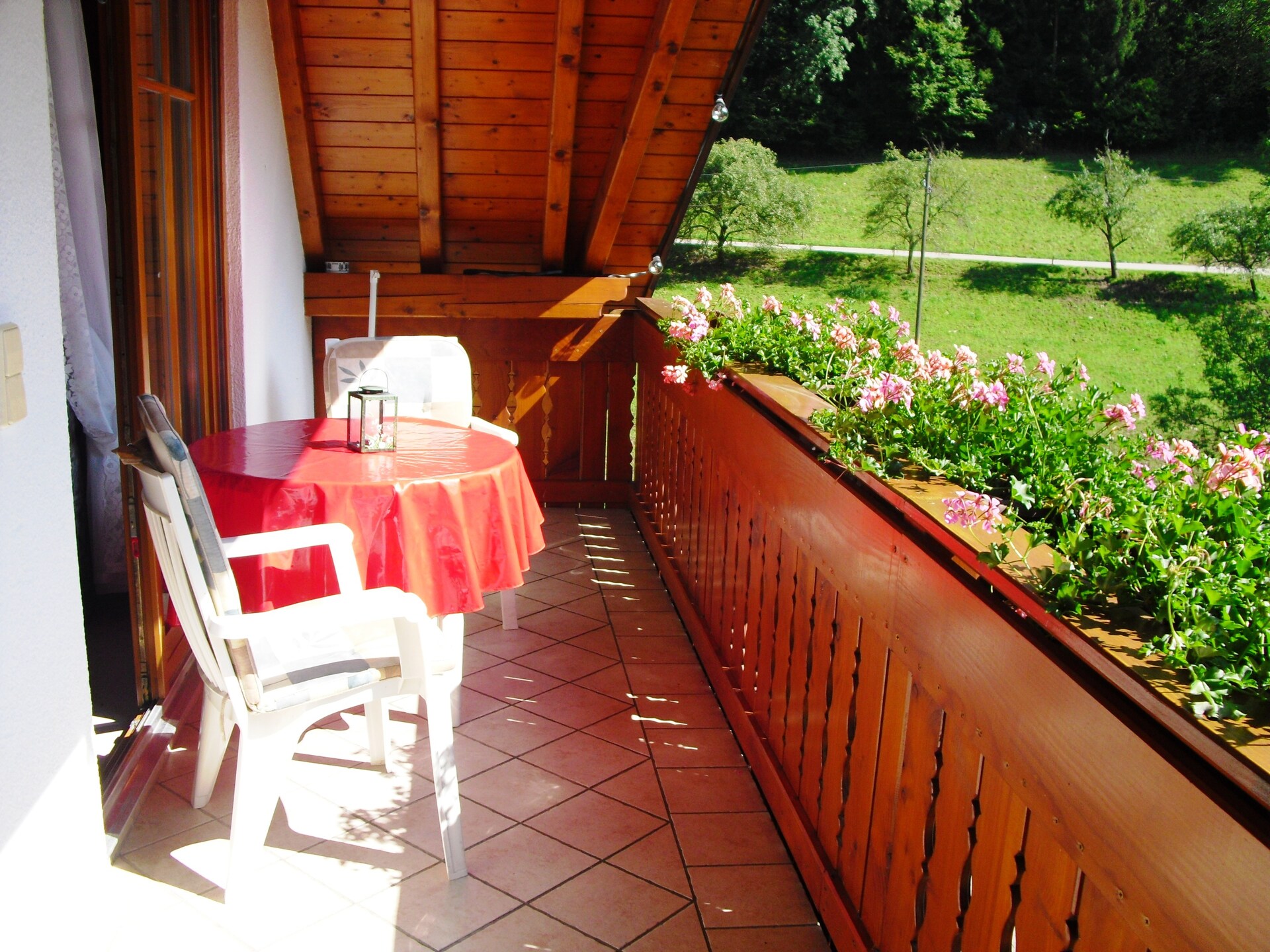 Am Stulzenhof: Authentiek appartement in het Zwarte Woud met panoramisch uitzicht - foto 12