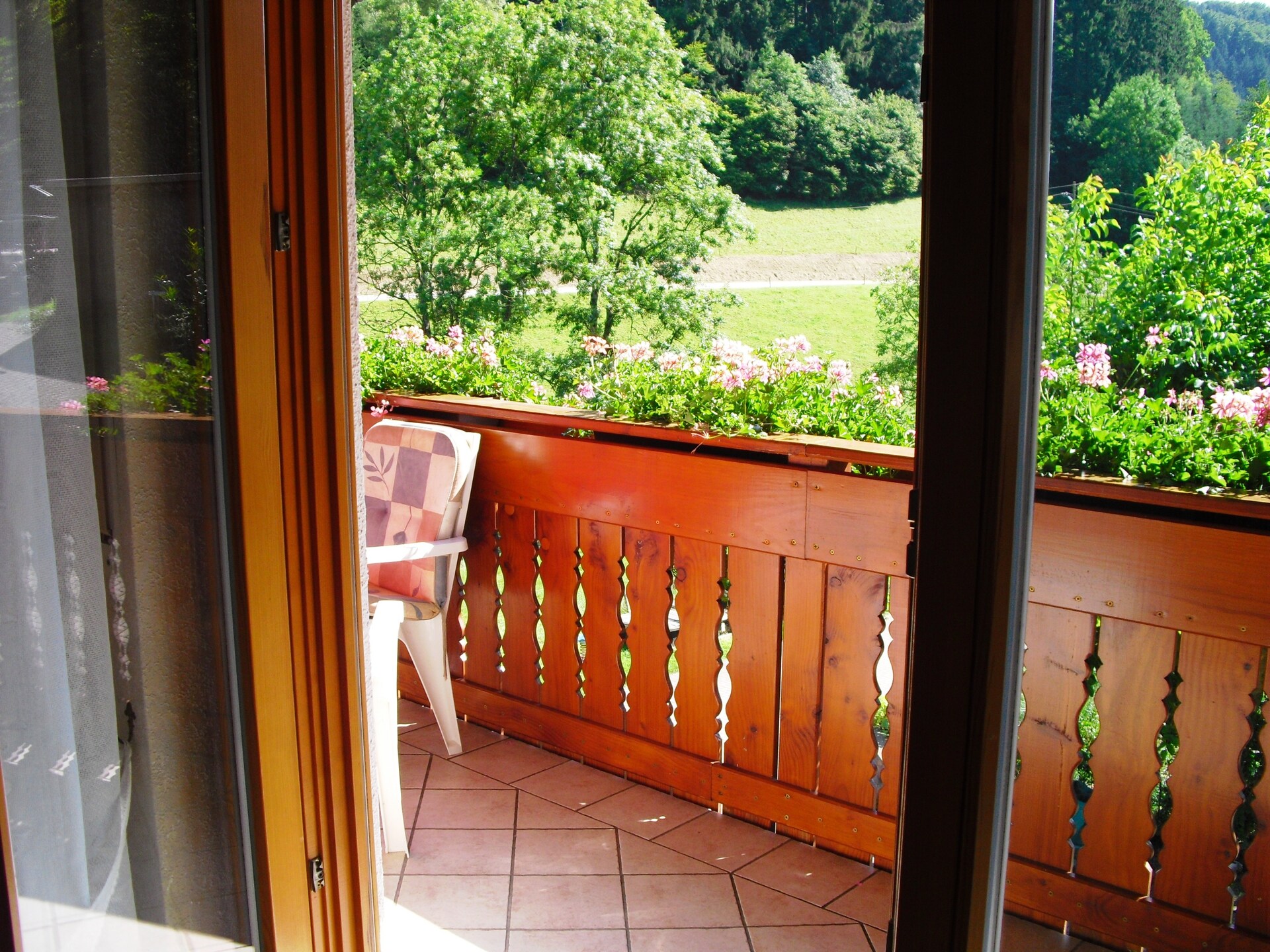 Am Stulzenhof: Authentiek appartement in het Zwarte Woud met panoramisch uitzicht - foto 13