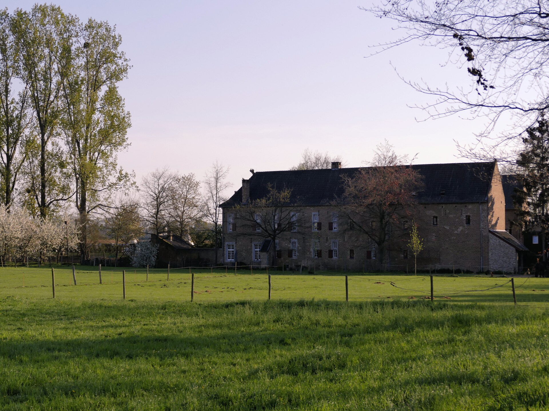 Licht appartement in Mesch met tuin, nabij Maastricht en golfbaan - foto 25
