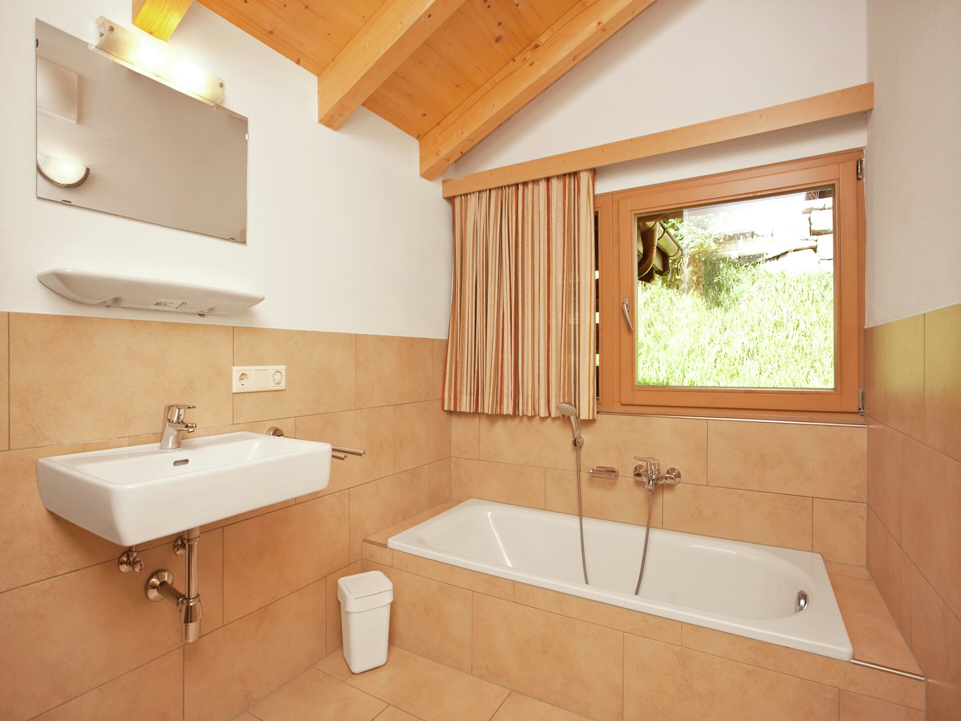 Ruim chalet voor 10 personen met sauna nabij Zillertal Arena - foto 18