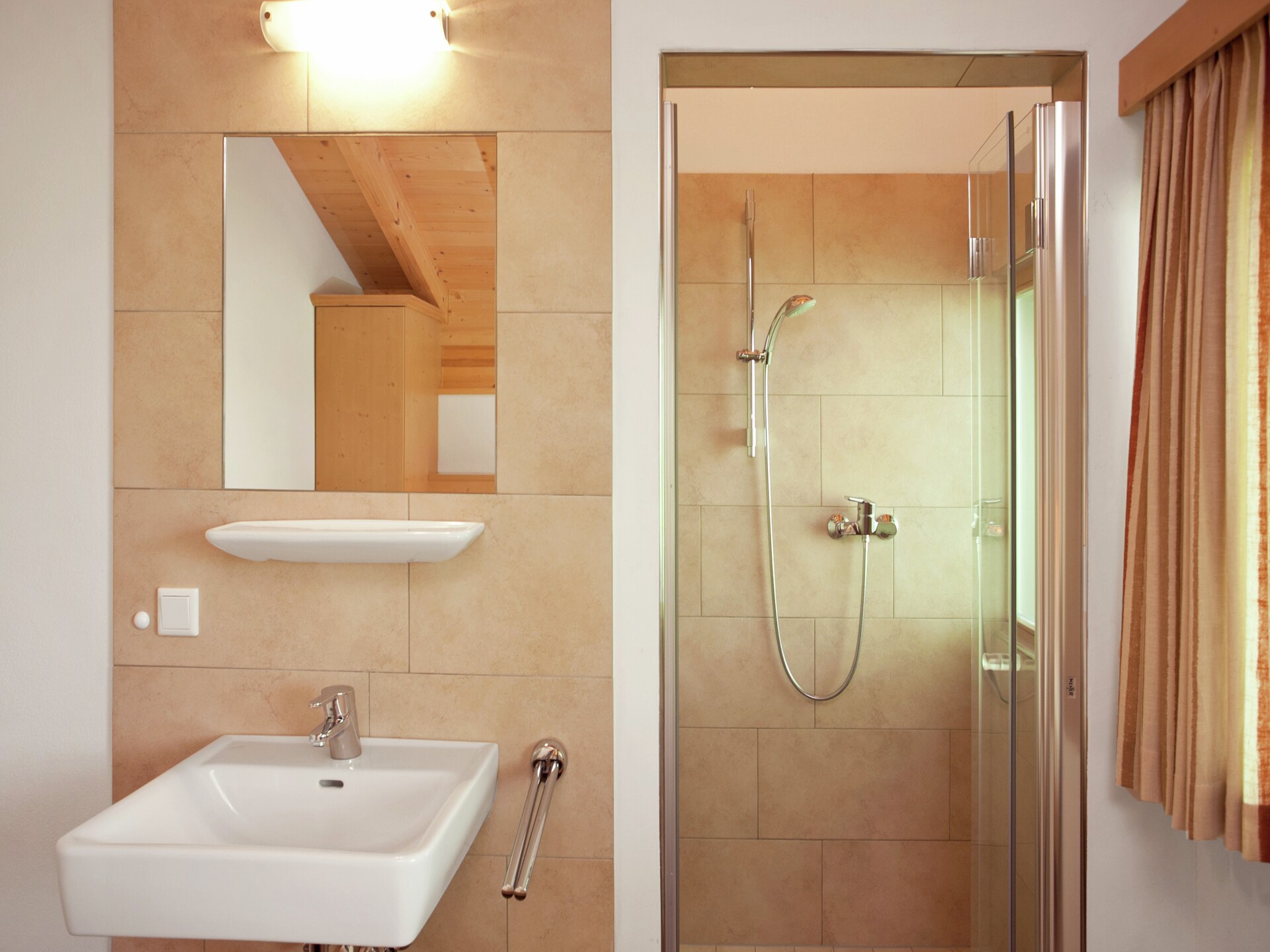 Ruim chalet voor 10 personen met sauna nabij Zillertal Arena - foto 19