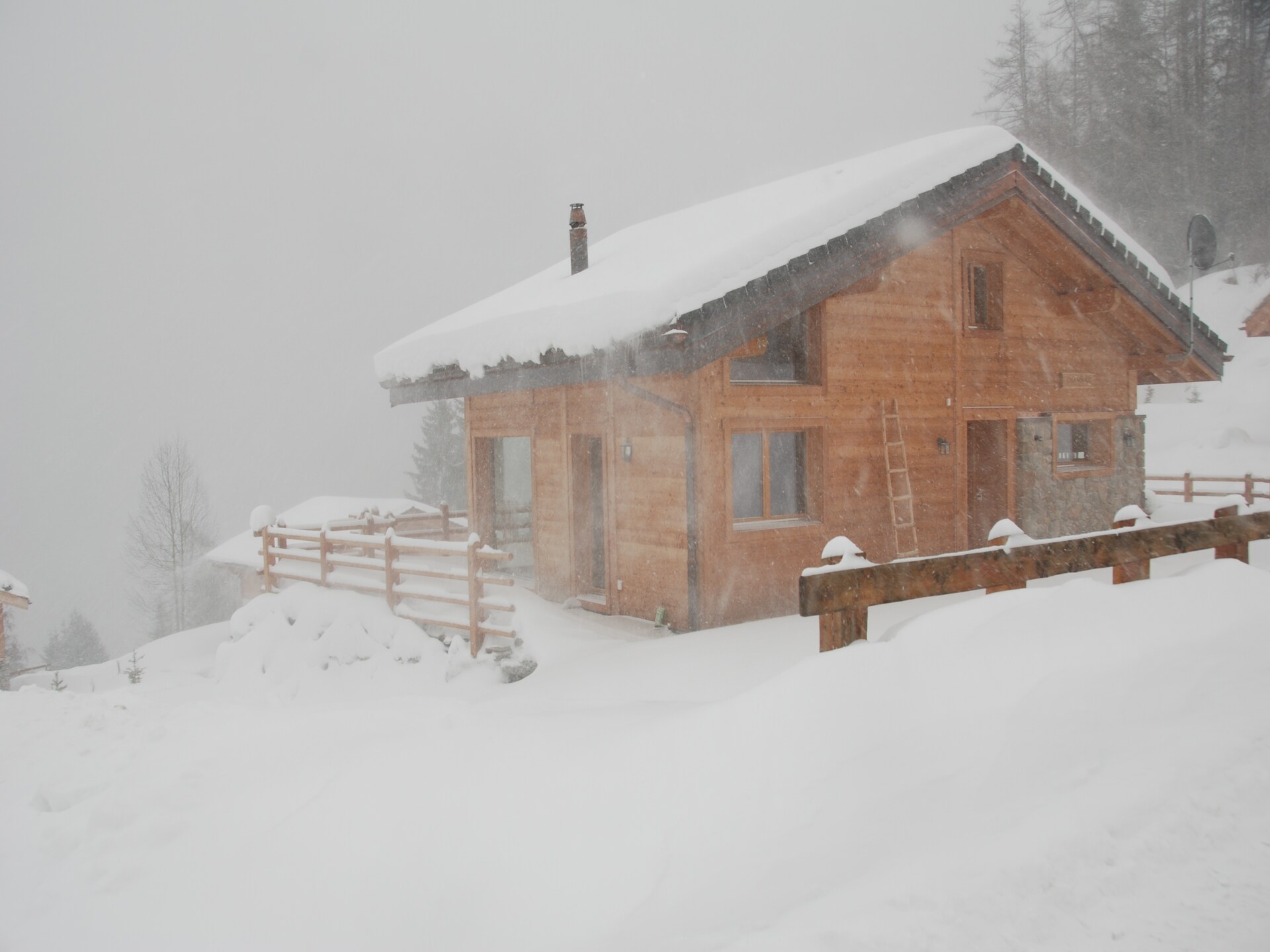Vrijstaand chalet in het bos aan de skipiste met sauna - foto 34