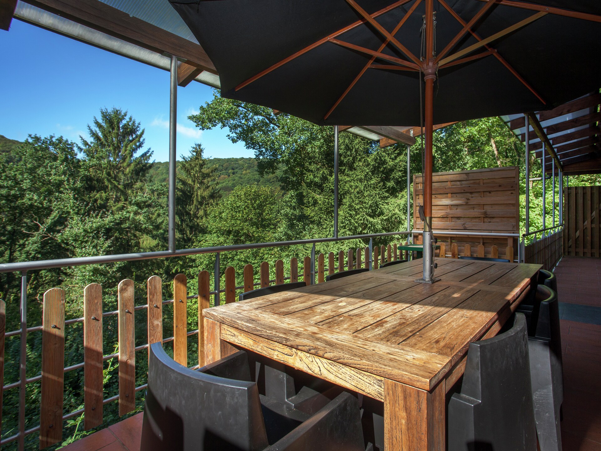 Ruim chalet voor 6 in de bossen van Aywaille met privétuin - foto 5