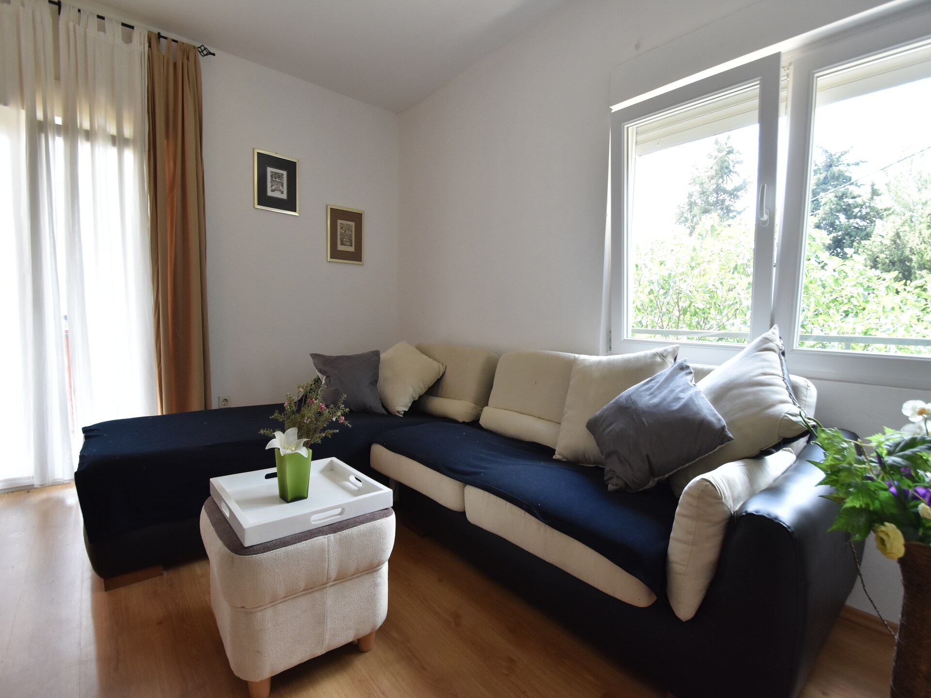 Ruim appartement aan de bosrand in Knin, vlakbij het centrum - foto 14