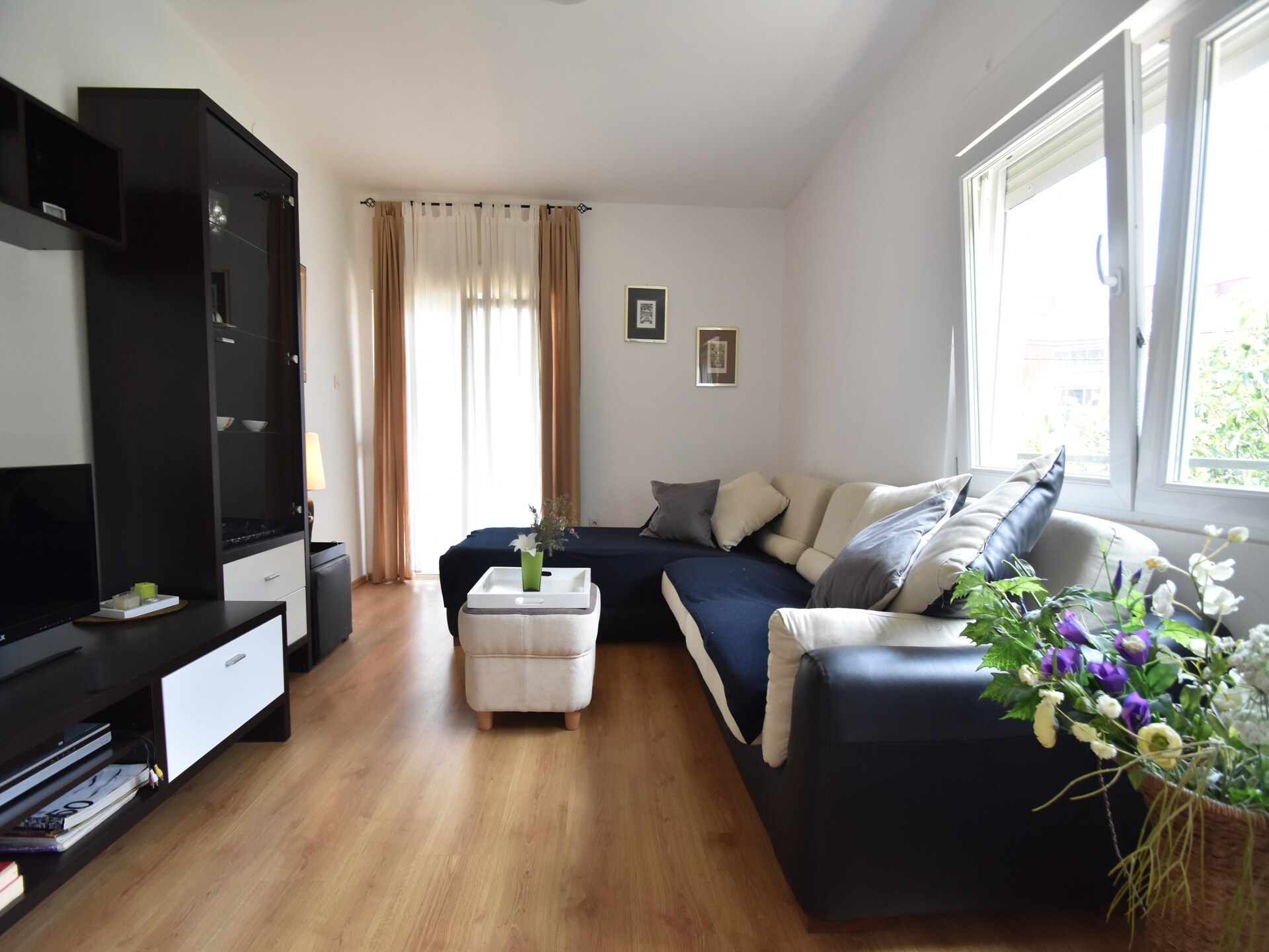 Ruim appartement aan de bosrand in Knin, vlakbij het centrum - foto 11