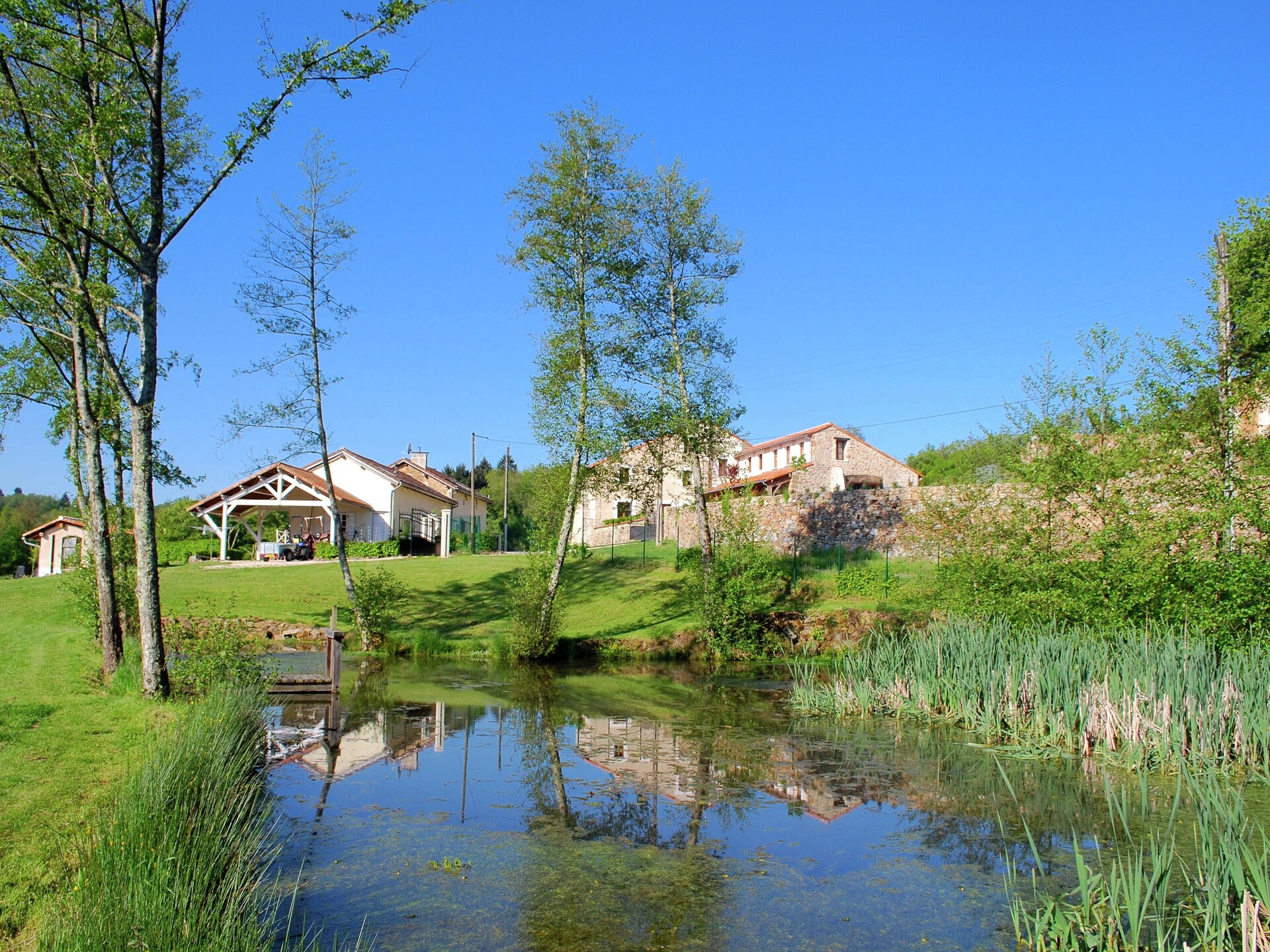 Authentiek landhuis in Roussines met privé terras en zicht op 35 ha natuur - foto 20