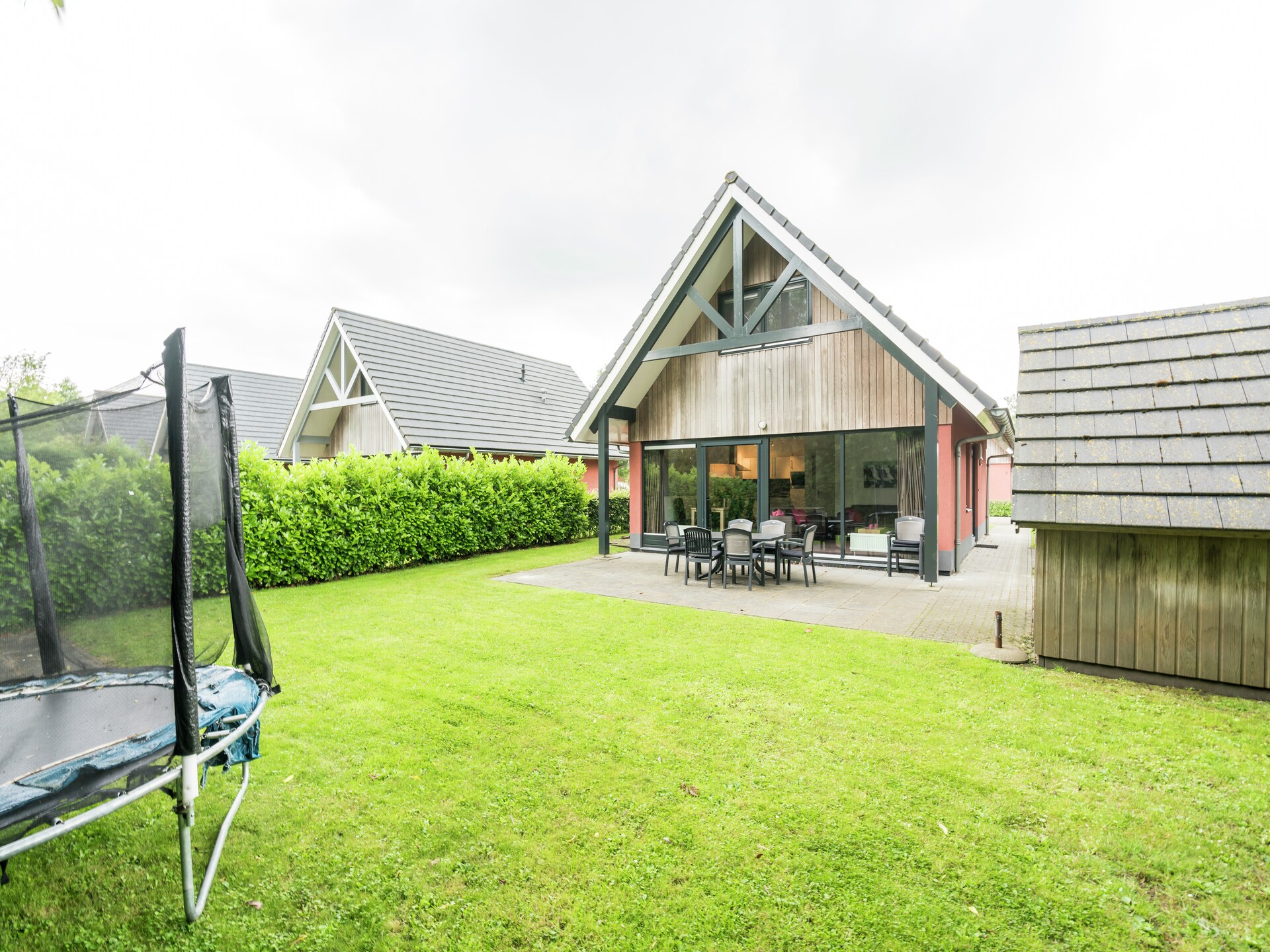 Huize Lewis: Modern vakantiehuis aan het Slotermeer met privé aanlegsteiger - foto 18