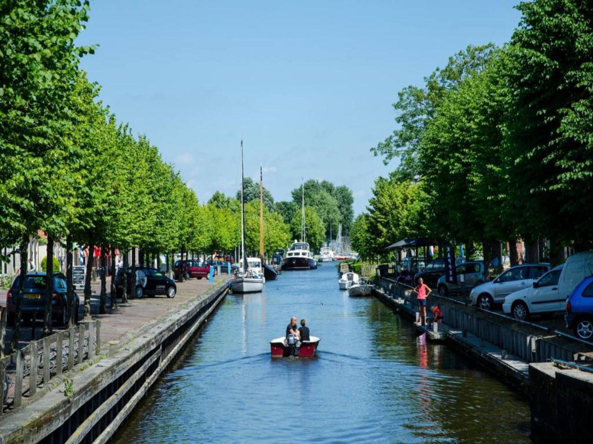 Huize Lewis: Modern vakantiehuis aan het Slotermeer met privé aanlegsteiger - foto 35