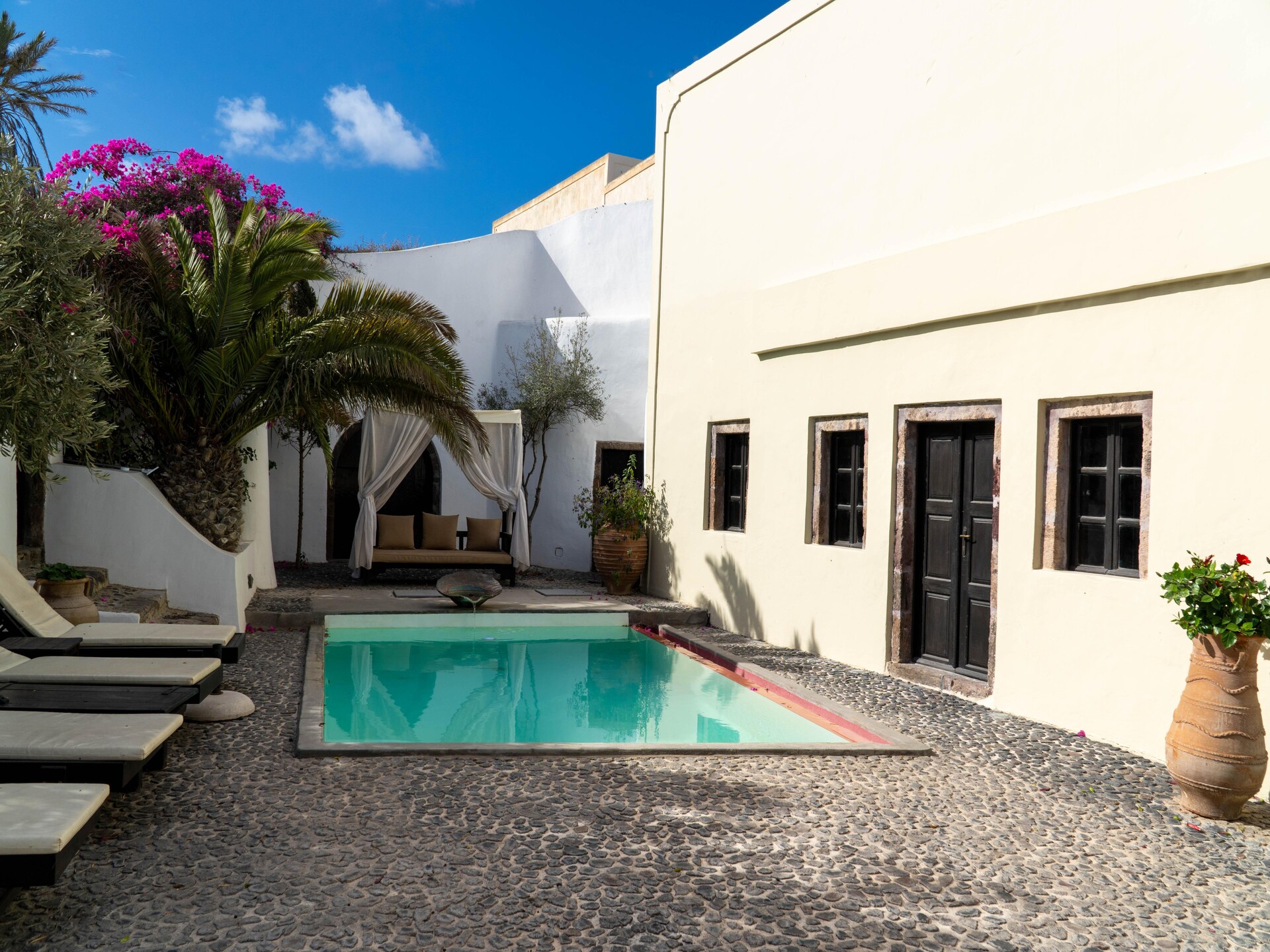 Authentieke villa met privézwembad en buitenkeuken nabij Megalochori, Santorini - foto 15