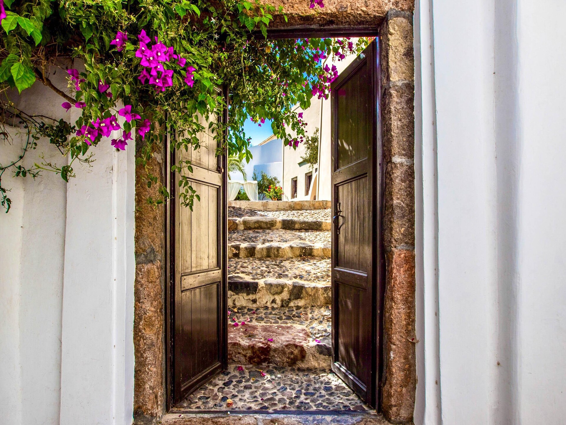 Authentieke villa met privézwembad en buitenkeuken nabij Megalochori, Santorini - foto 17