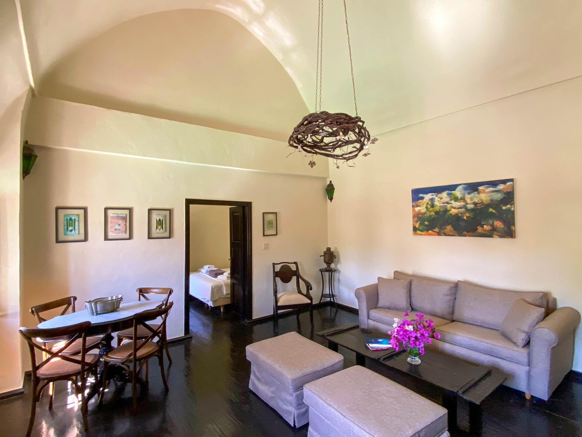 Authentieke villa met privézwembad en buitenkeuken nabij Megalochori, Santorini - foto 3