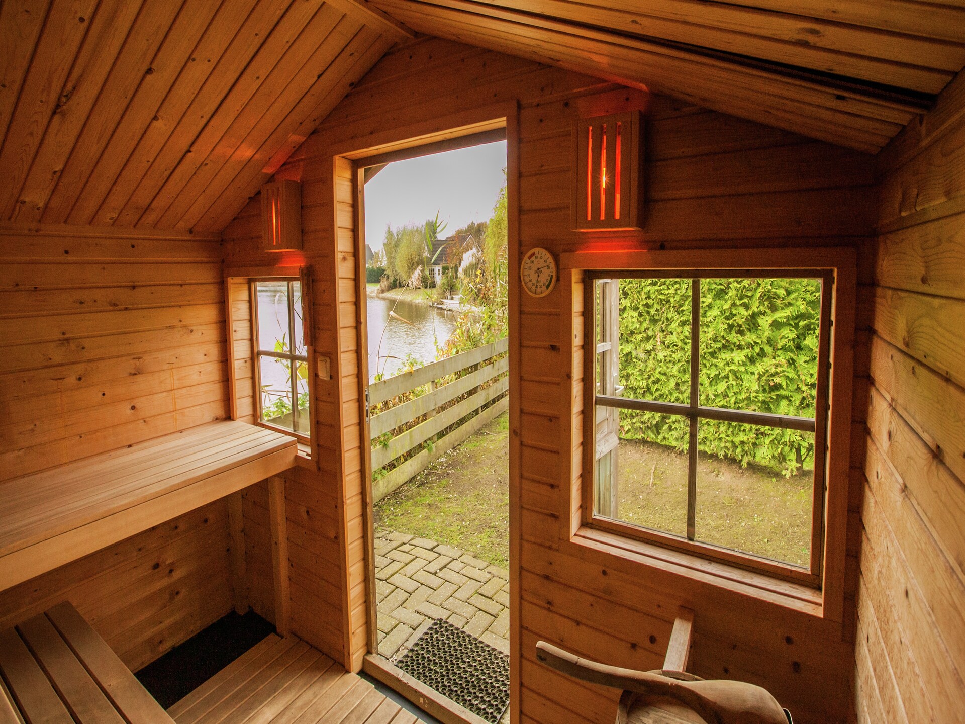 Luxe villa met sauna op landgoed Vaartbos in Zeewolde – 12 pers. - foto 39