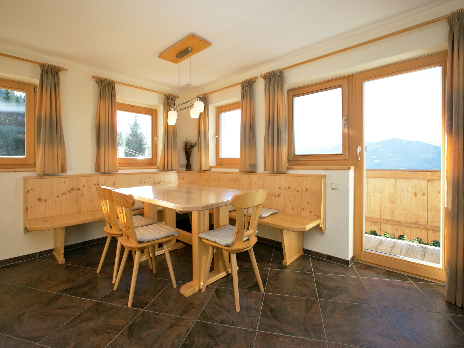 Vrijstaand chalet voor 11 personen met hottub en uitzicht op de Hohe Salve - foto 5