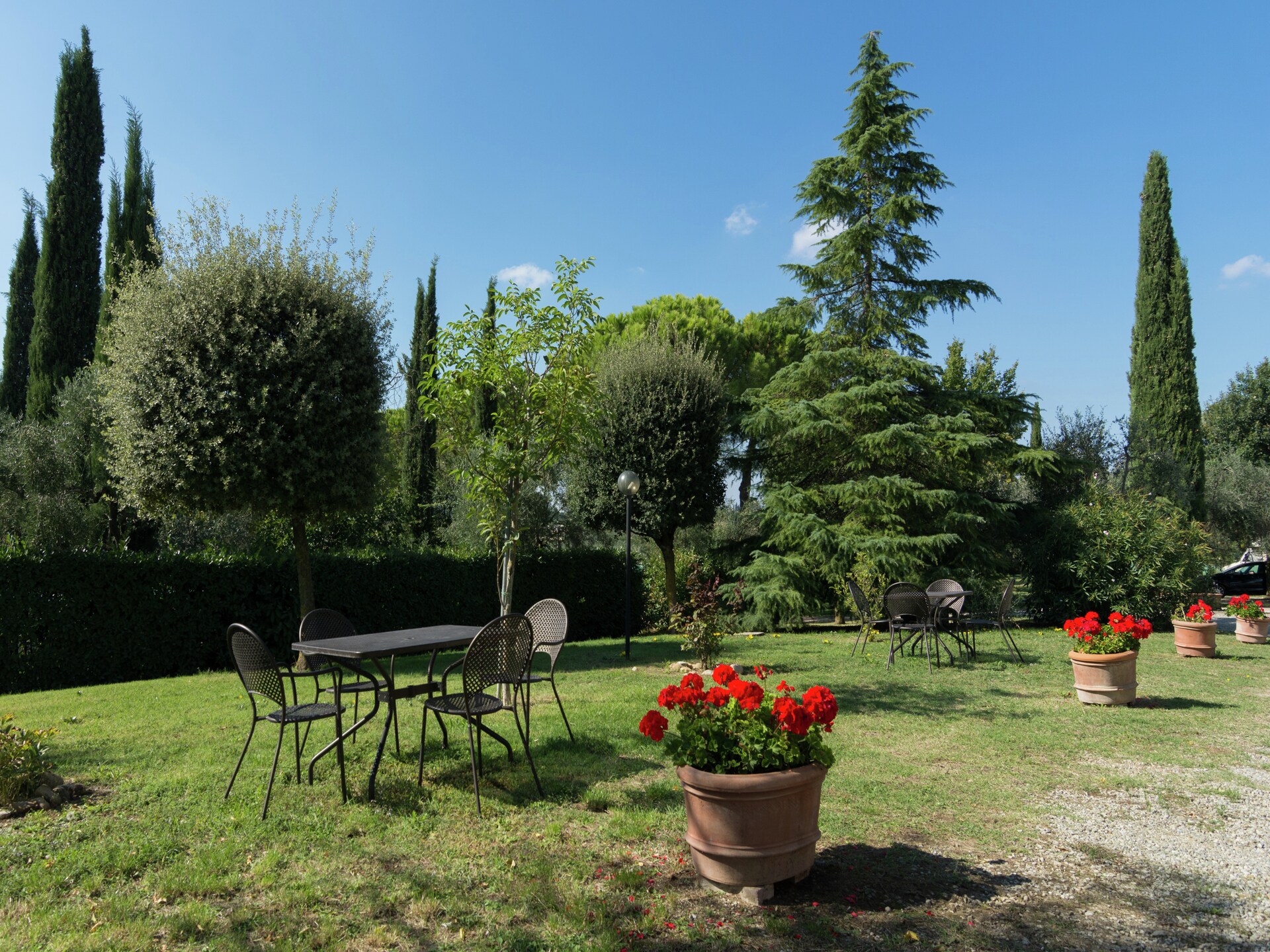 Toscaans landhuis bij Tavarnelle met zwembad, tuin en uitzicht - foto 27