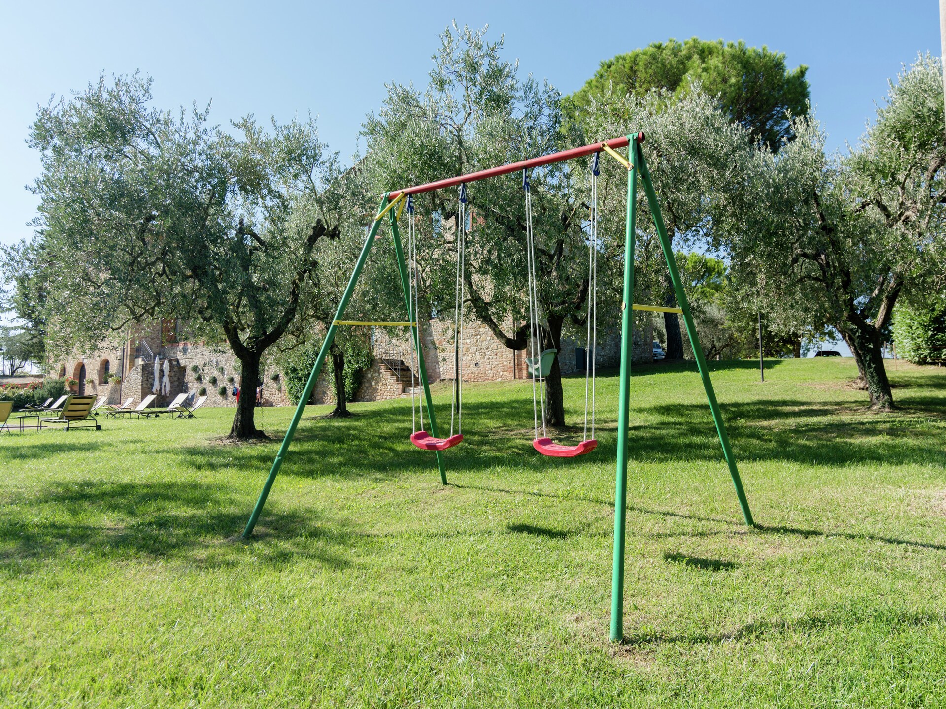 Toscaans landhuis bij Tavarnelle met zwembad, tuin en uitzicht - foto 29