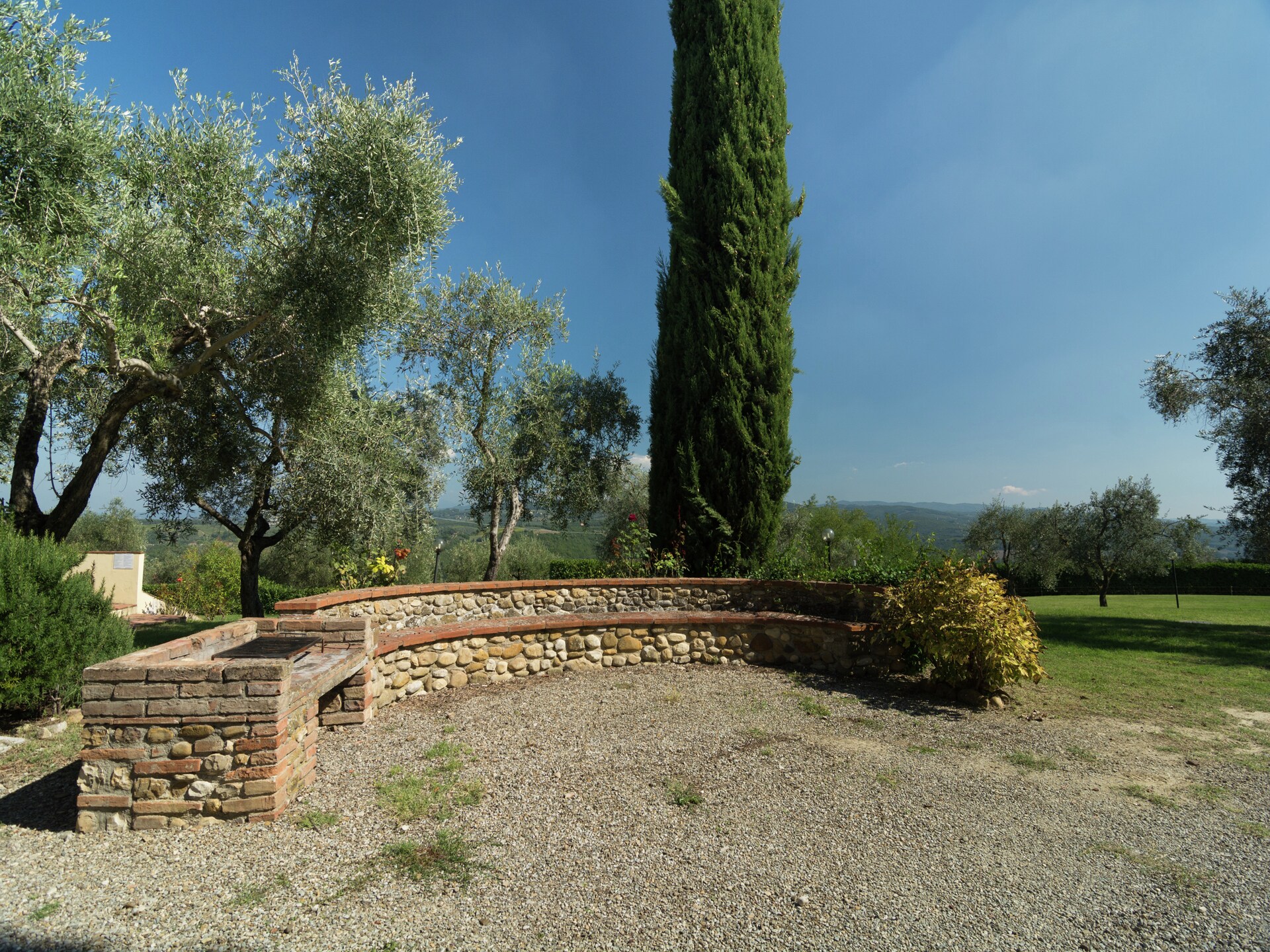 Toscaans landhuis bij Tavarnelle met zwembad, tuin en uitzicht - foto 30