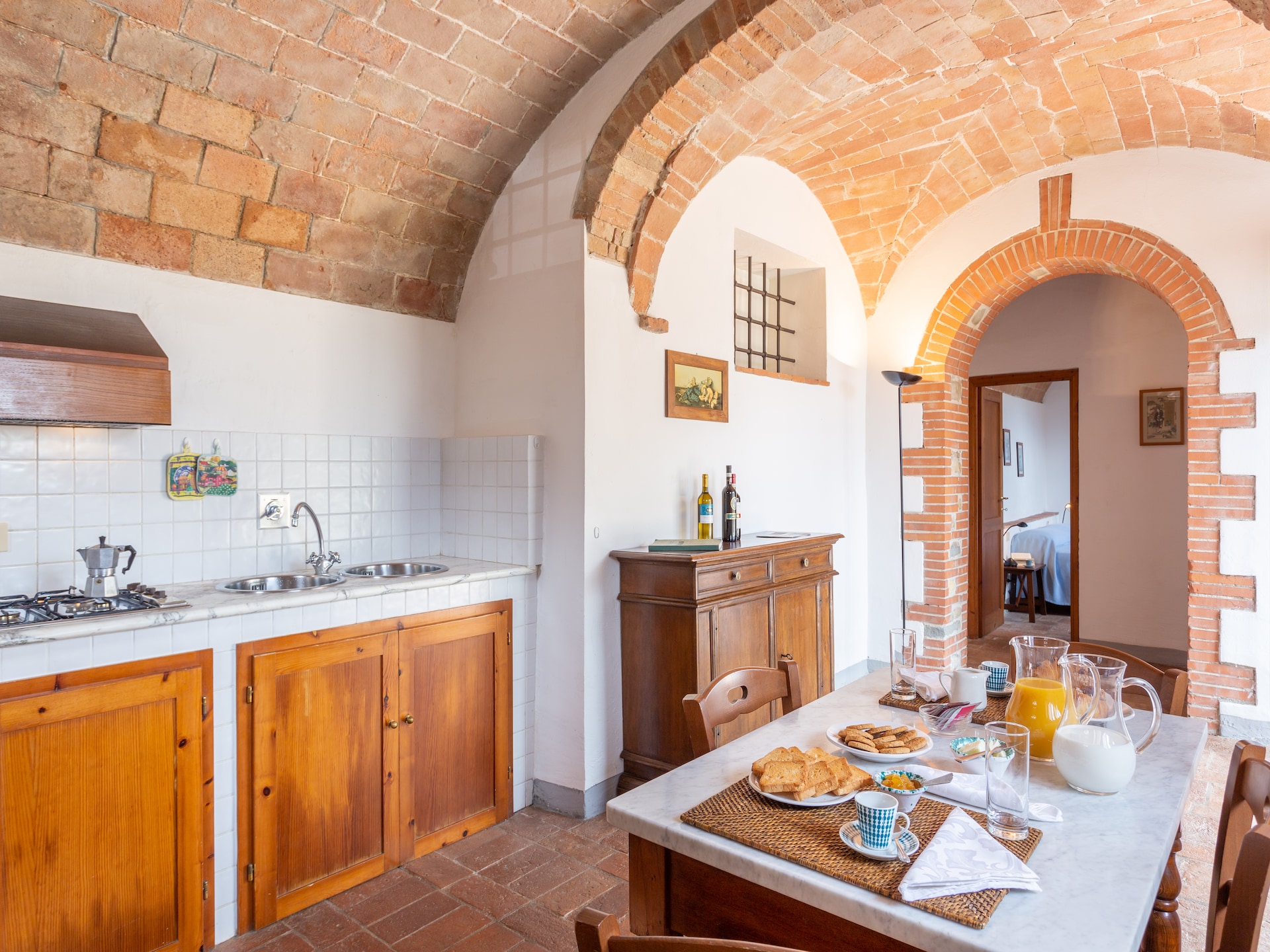 Toscaans landhuis bij Tavarnelle met zwembad, tuin en uitzicht - foto 3