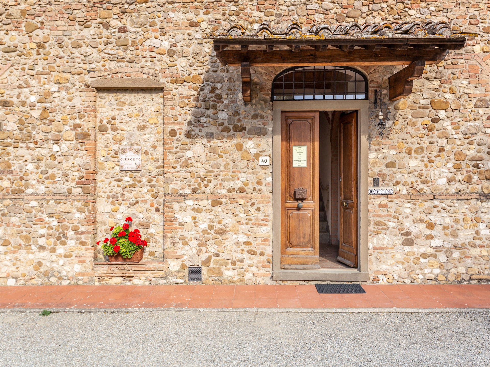 Toscaans landhuis bij Tavarnelle met zwembad, tuin en uitzicht - foto 11