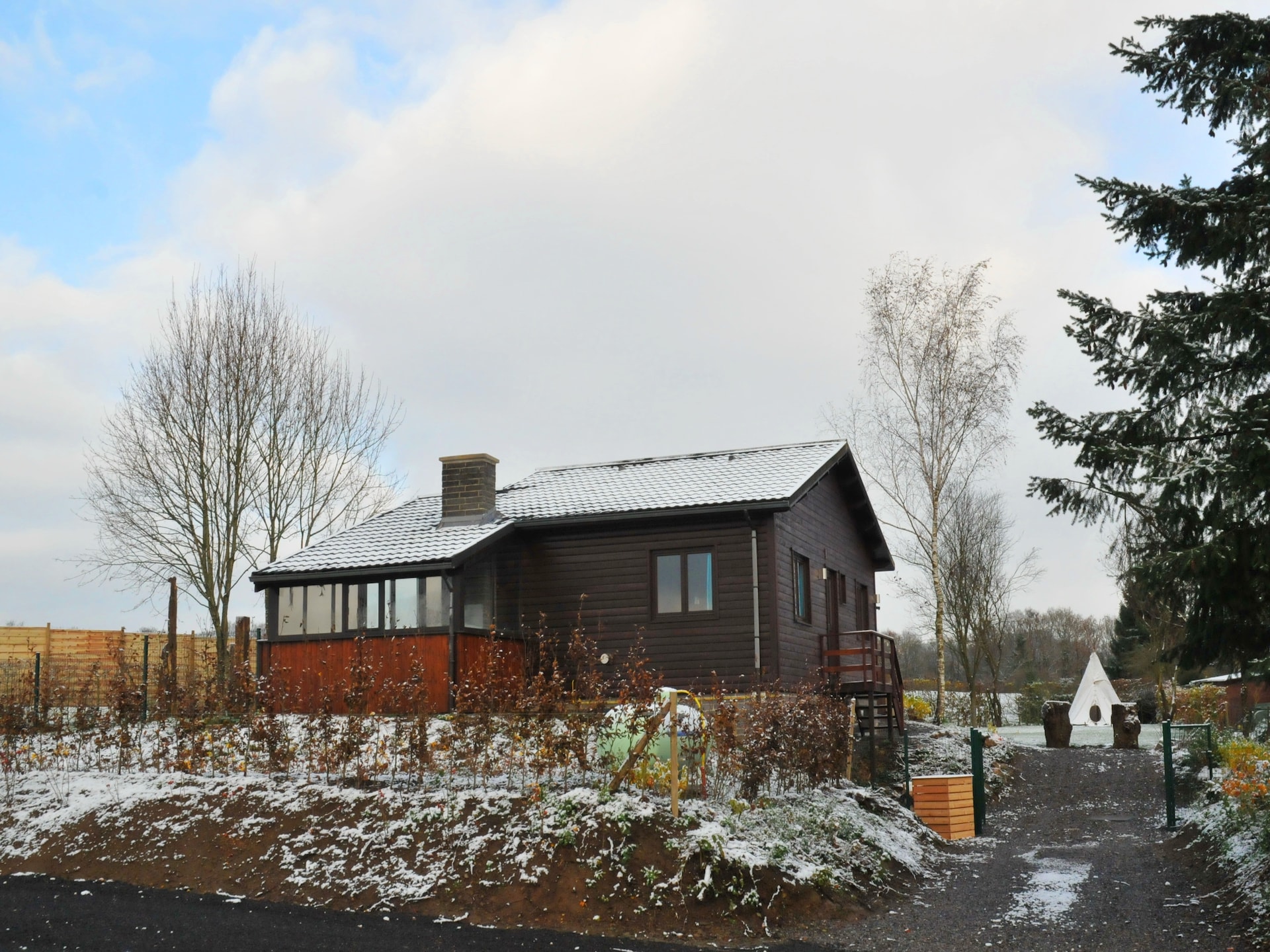 Vakantiehuis Arbre Dressé in Somme-Leuze met jacuzzi en tuin - foto 40