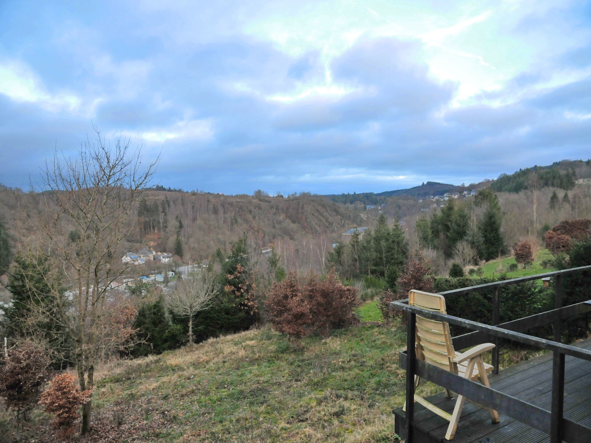 Vrijstaand vakantiehuis in Houffalize met tuin, dichtbij meer en centrum - foto 12