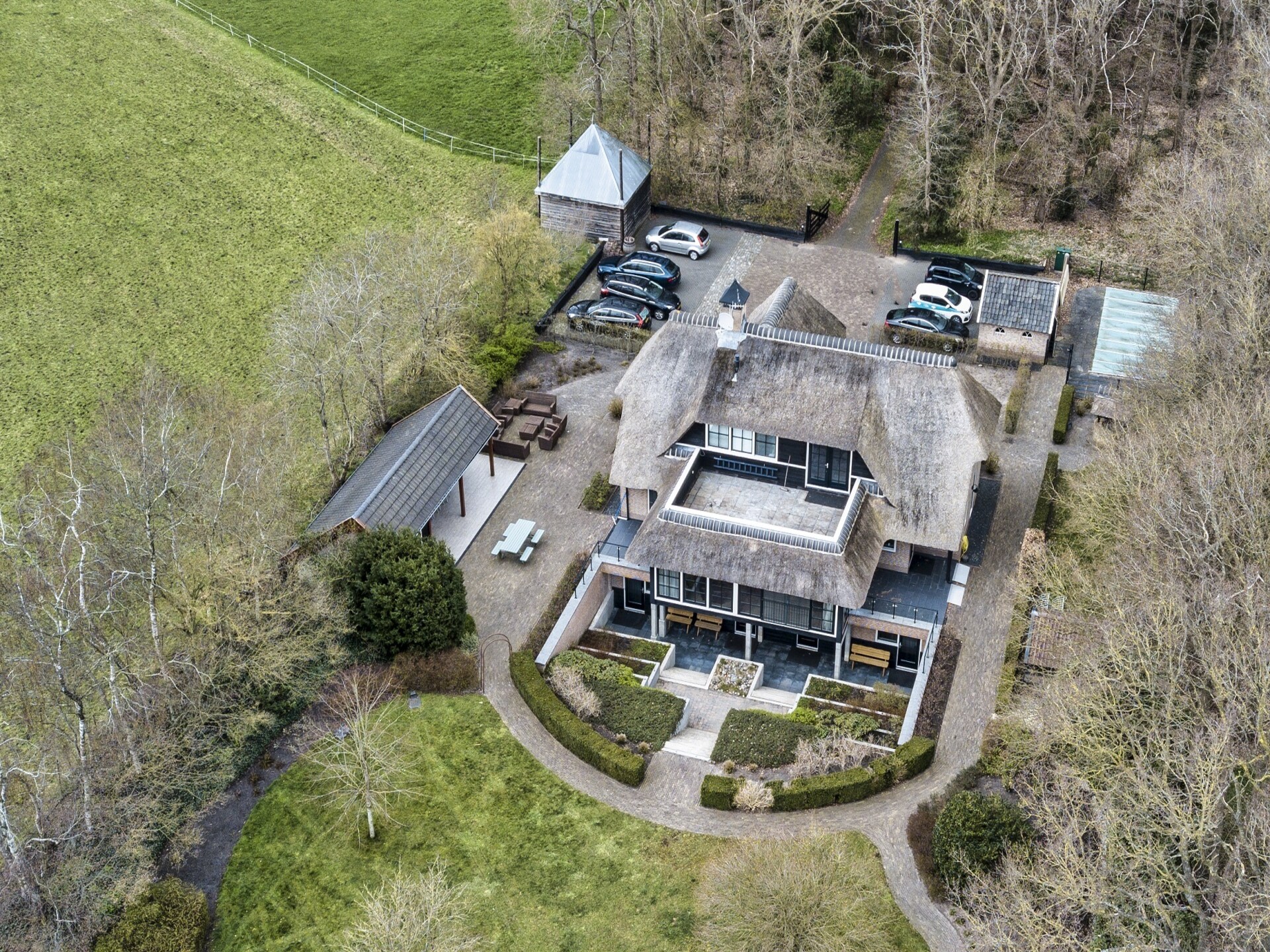 Landhuis de Linde: stijlvol wellness-oord voor 15 personen in Drentse bosrijke omgeving - foto 17
