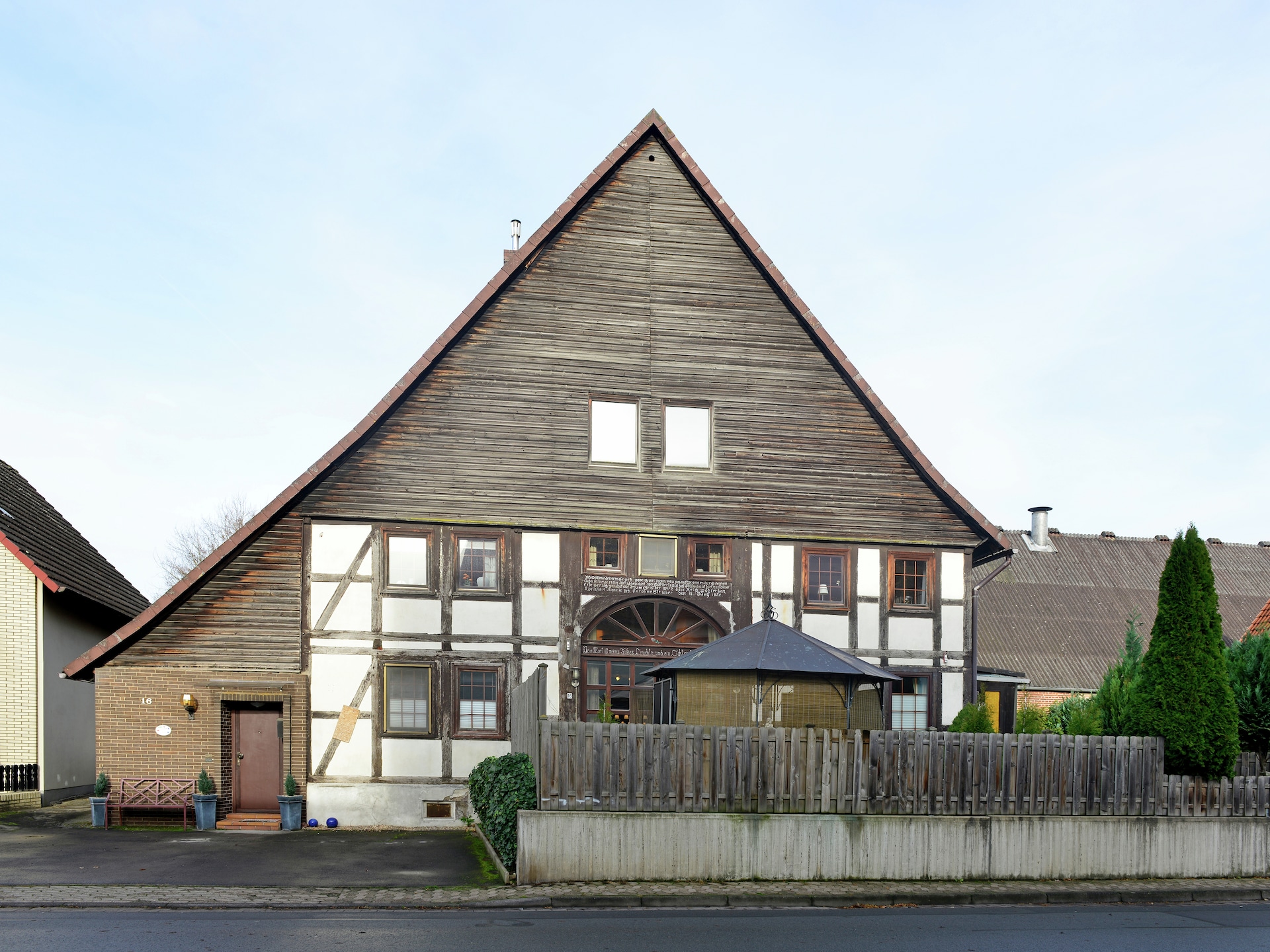 Rustiek appartement in Bad Pyrmont, 80m², vlakbij rivier en paardrijden - foto 1