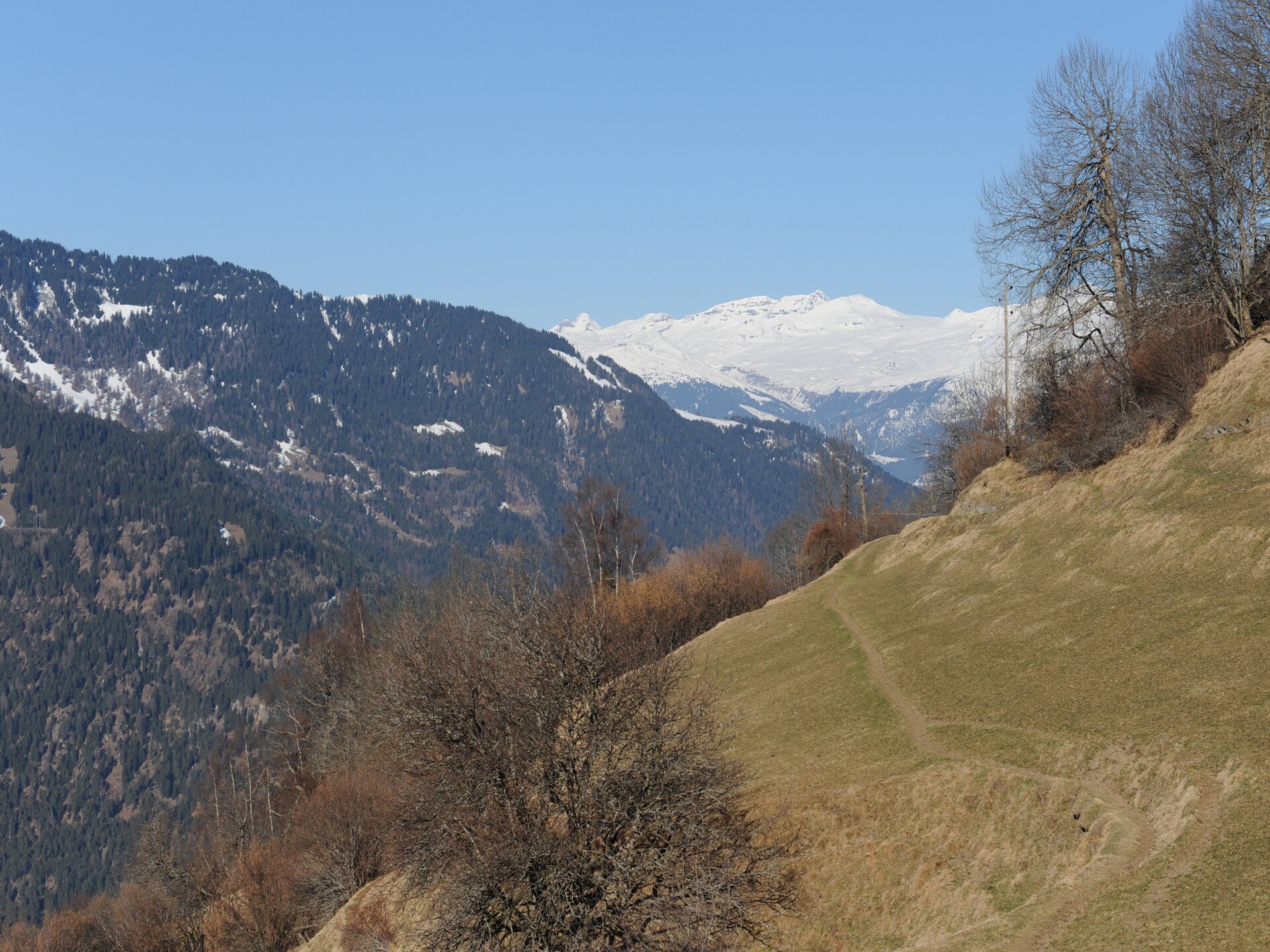 Authentiek bergappartement in Trans met panoramisch uitzicht op de Alpen - foto 18