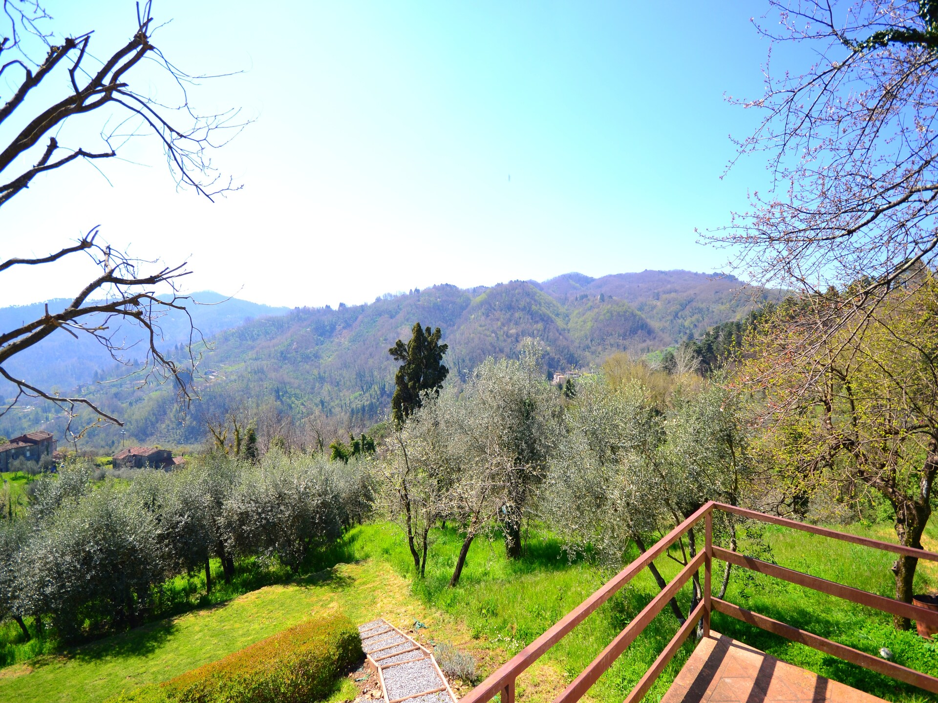 Vrijstaand vakantiehuis voor 6 personen met zwembad en panoramisch uitzicht in Borgo a Mozzano - foto 36