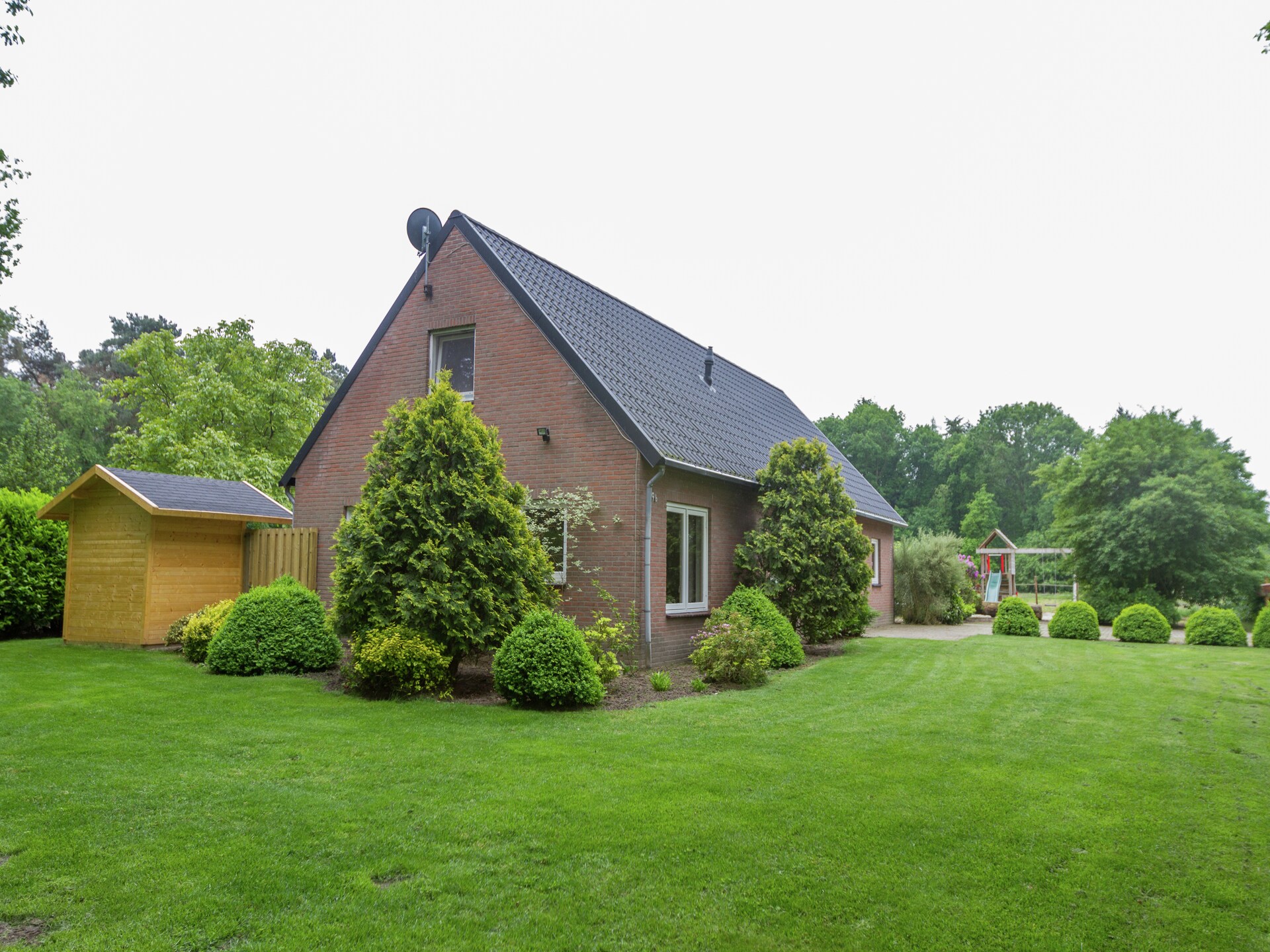Luxe vakantiehuis met sauna en hot tub in de Kempense bossen - foto 12