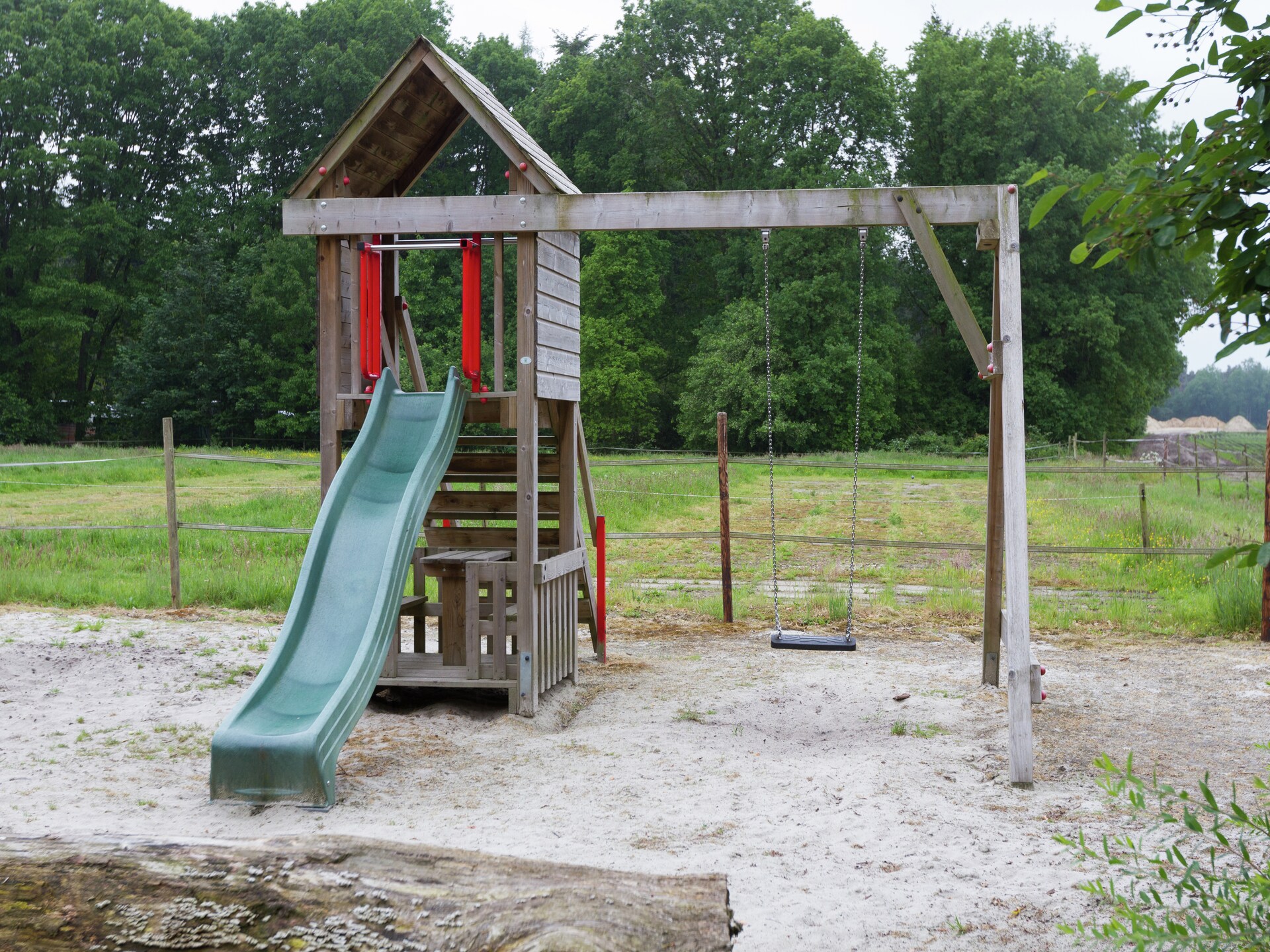 Luxe vakantiehuis met sauna en hot tub in de Kempense bossen - foto 20