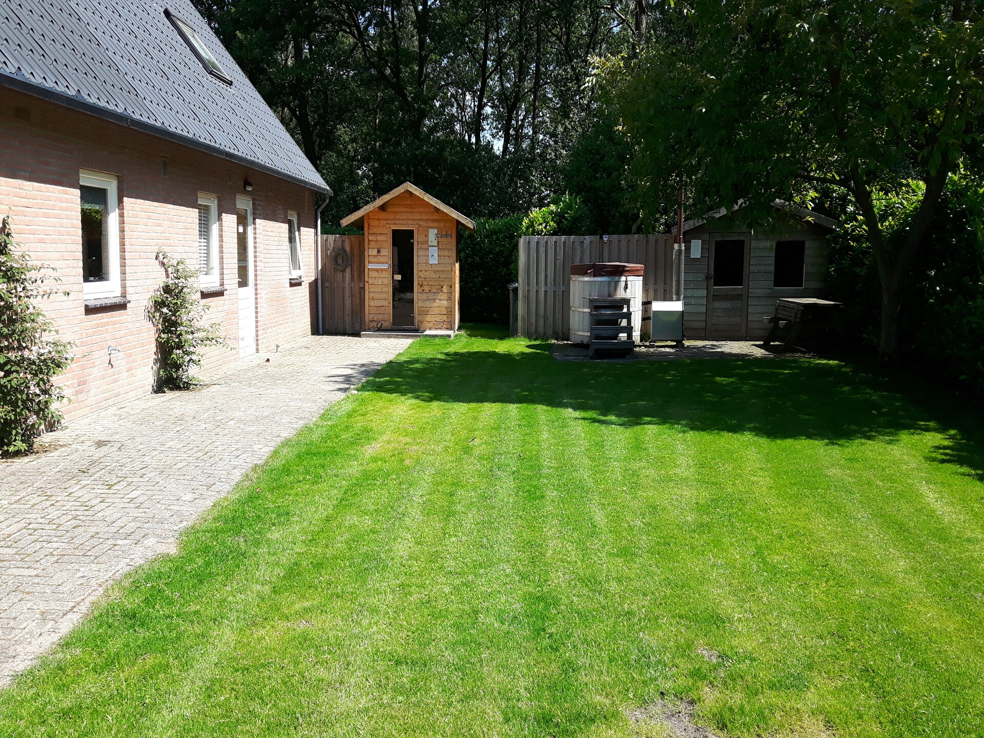 Luxe vakantiehuis met sauna en hot tub in de Kempense bossen - foto 41