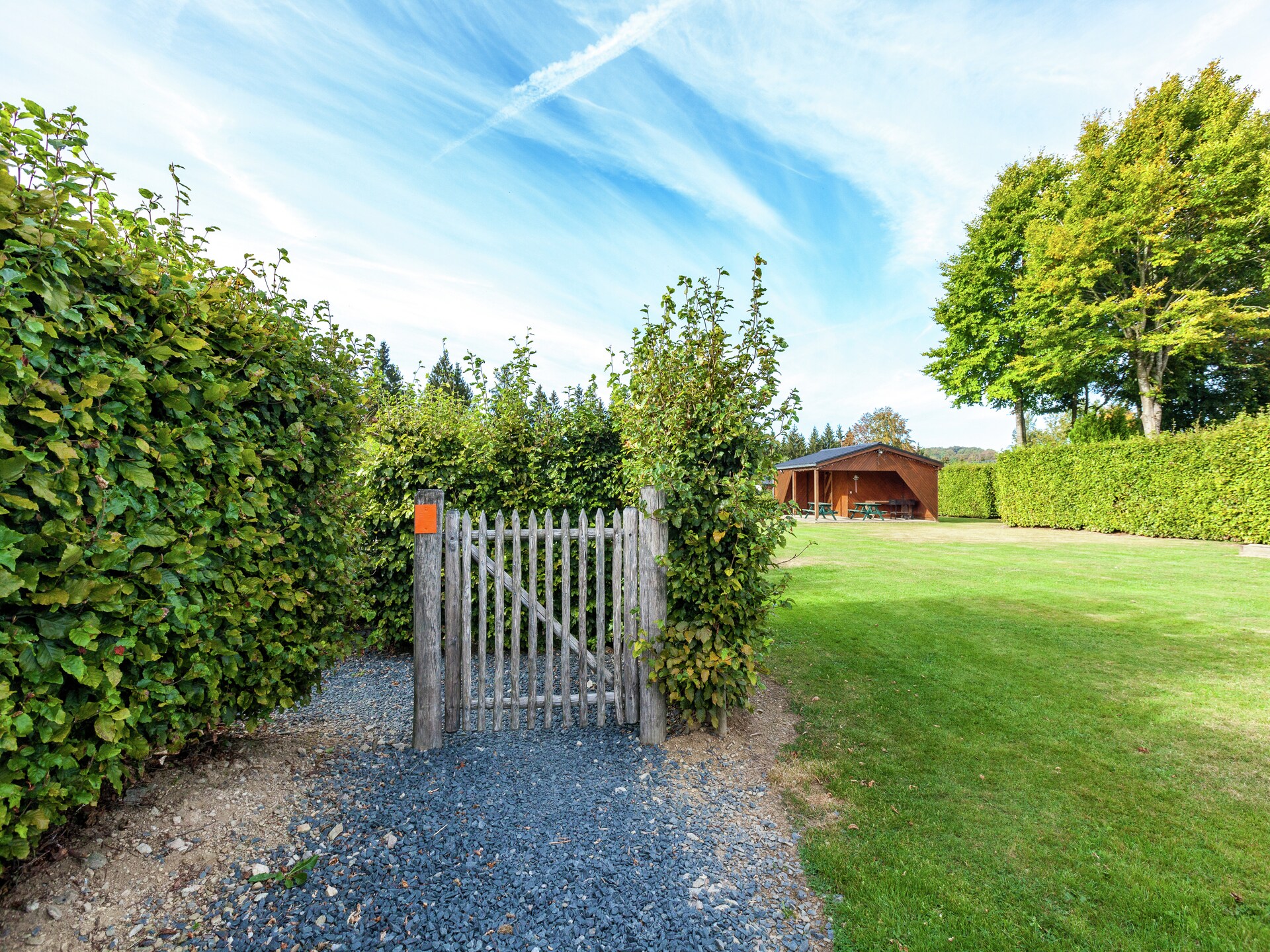 Vrijstaand chalet met sauna, tuin & BBQ op 100m van het meer in Büllingen - foto 7