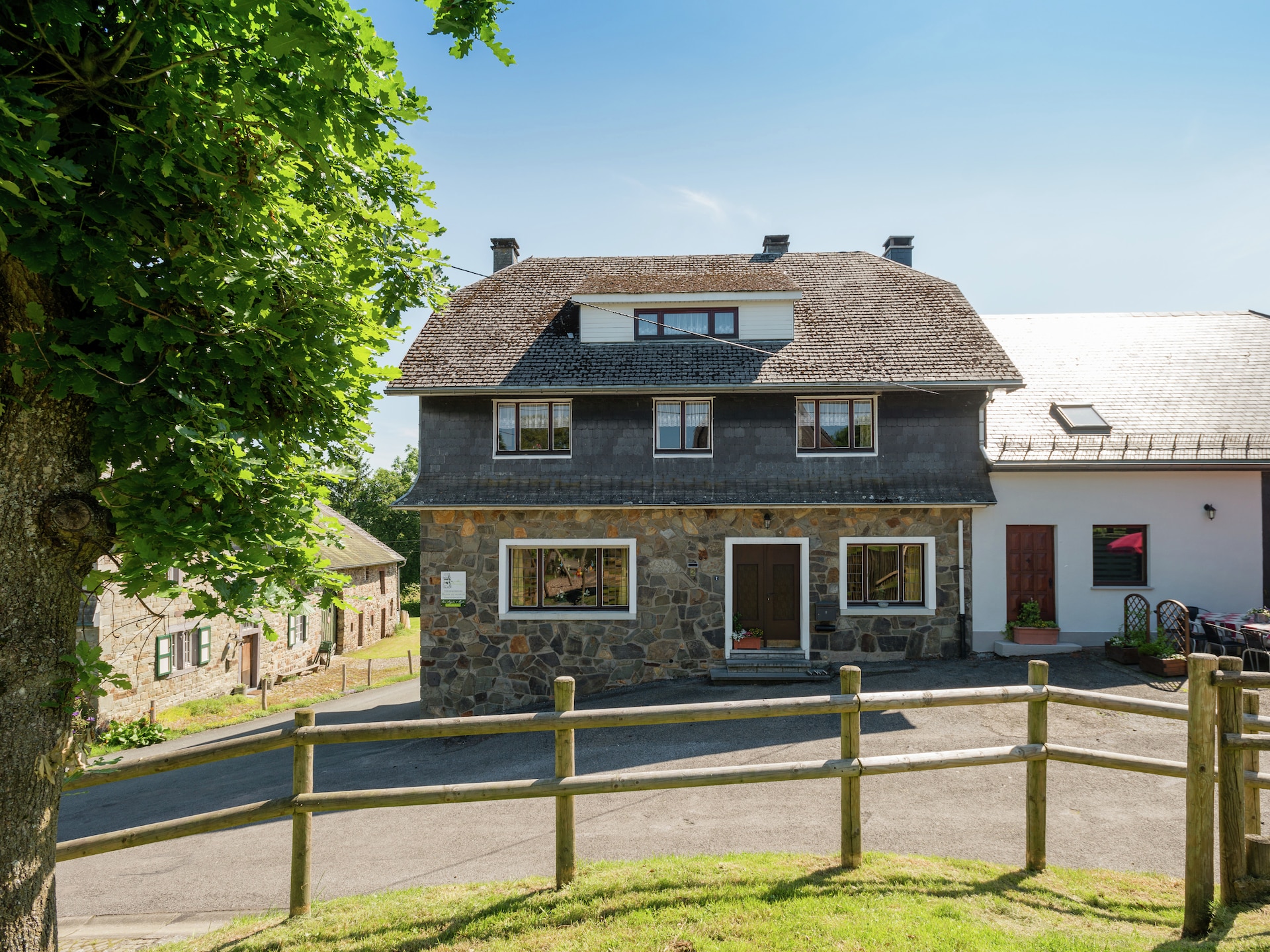 10-persoons vakantiehuis Am Brunnen met speeltuin en fitness in Schoppen - foto 1