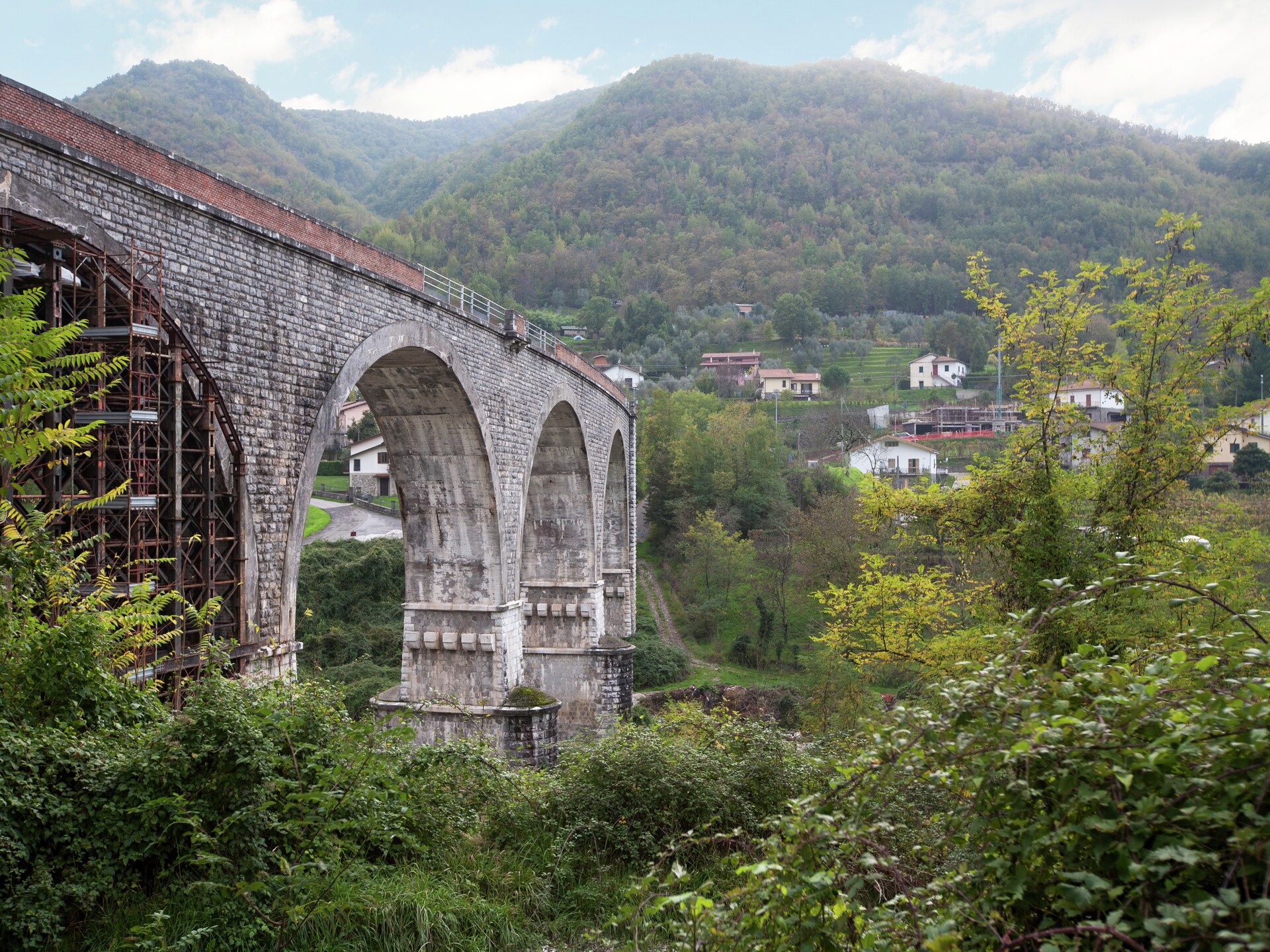 Rustiek appartement in bosrijke oase met zwembad bij Casola in Lunigiana - foto 39