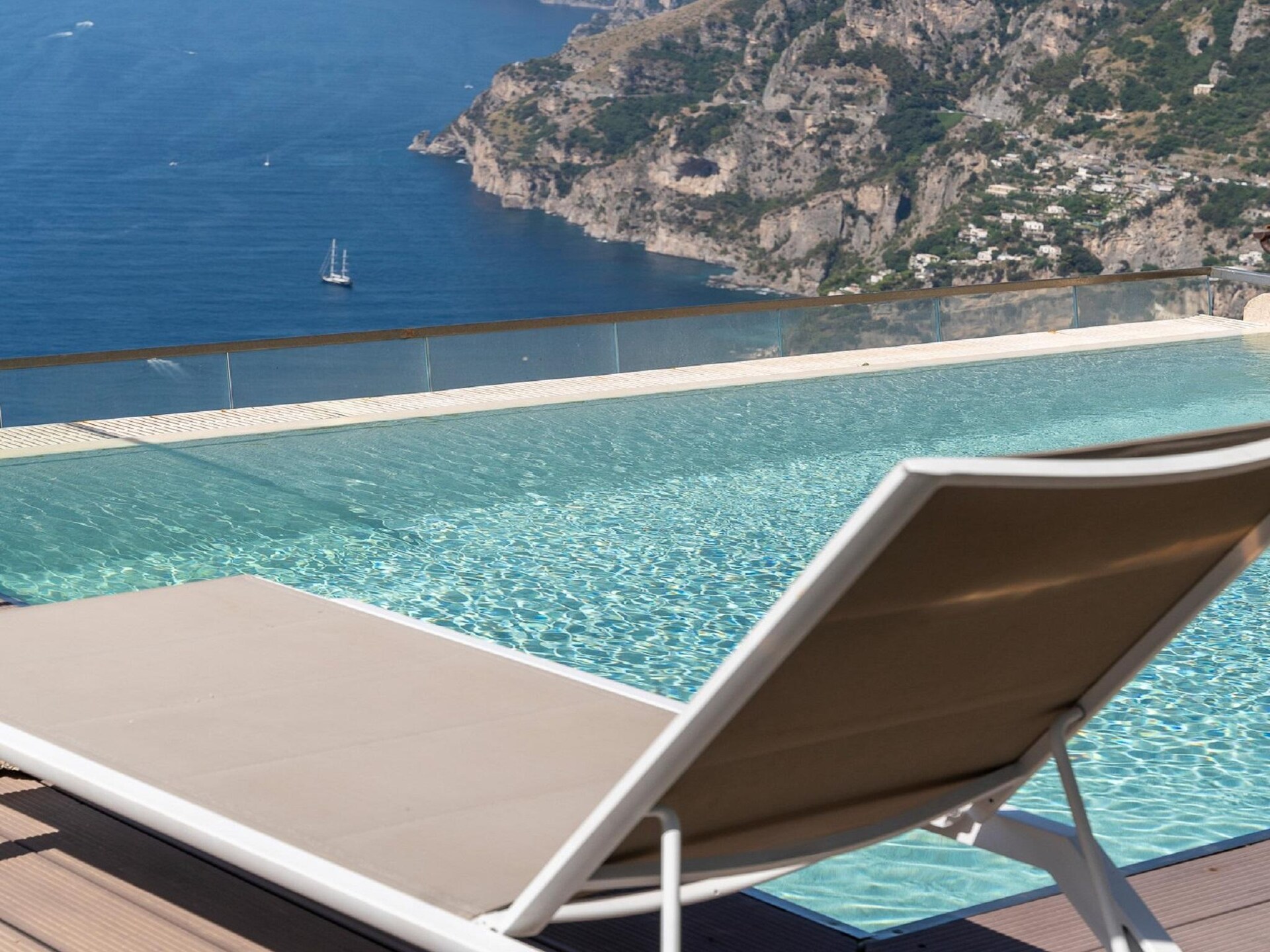 Villa Sky meets Sea: panoramisch clifftop verblijf met privézwembad bij Positano - foto 8