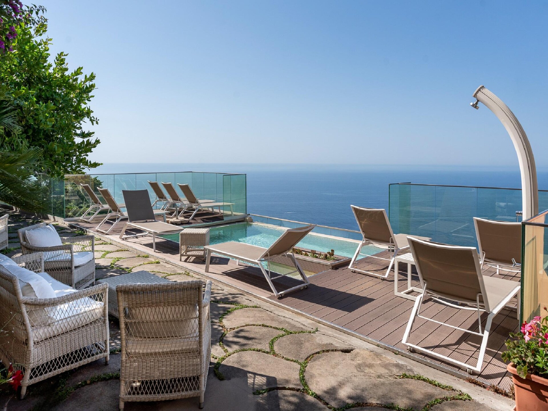 Villa Sky meets Sea: panoramisch clifftop verblijf met privézwembad bij Positano - foto 6
