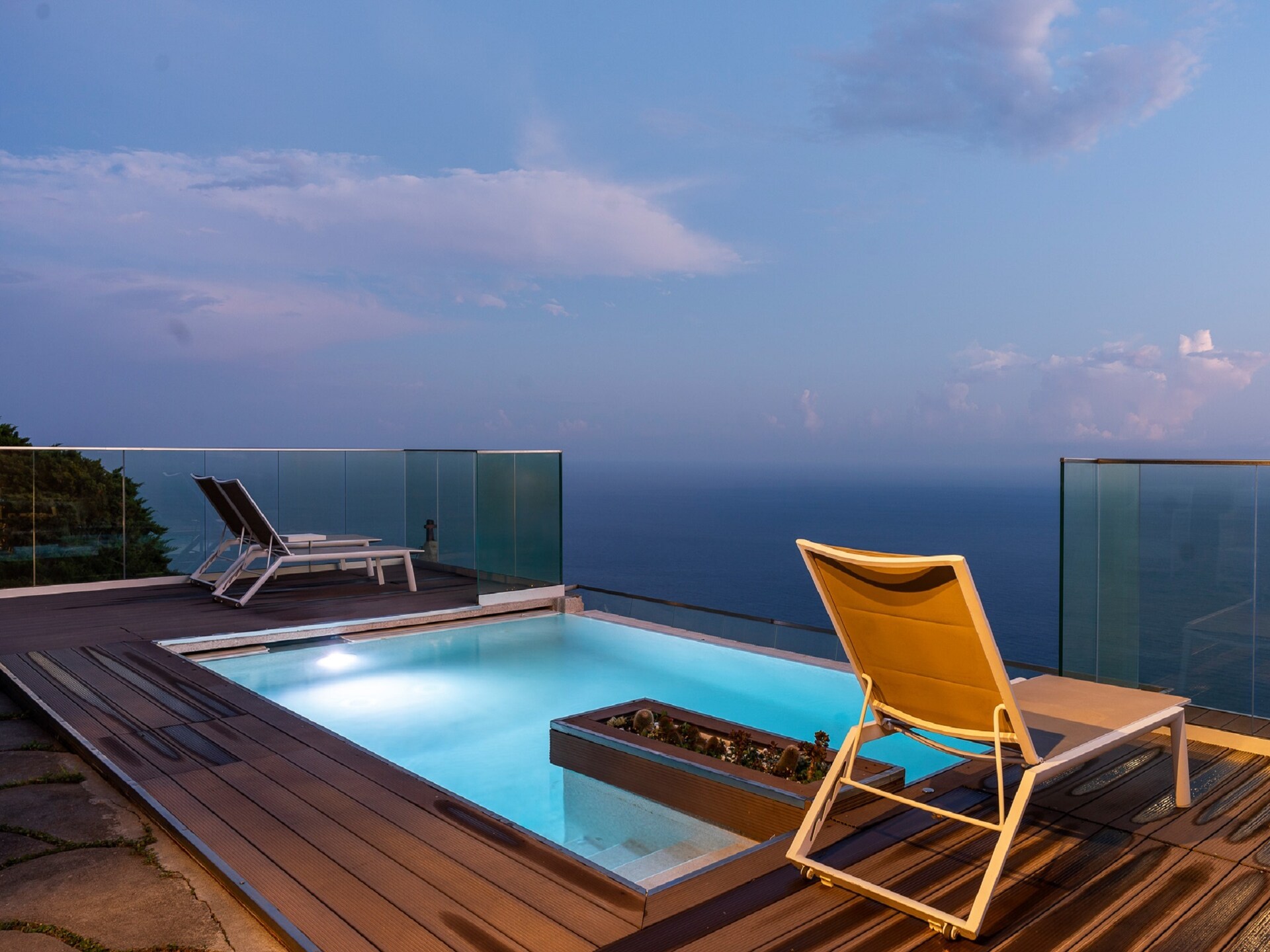 Villa Sky meets Sea: panoramisch clifftop verblijf met privézwembad bij Positano - foto 9