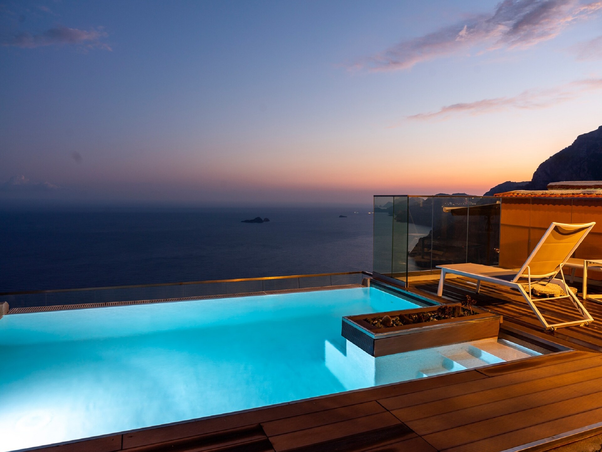 Villa Sky meets Sea: panoramisch clifftop verblijf met privézwembad bij Positano - foto 10