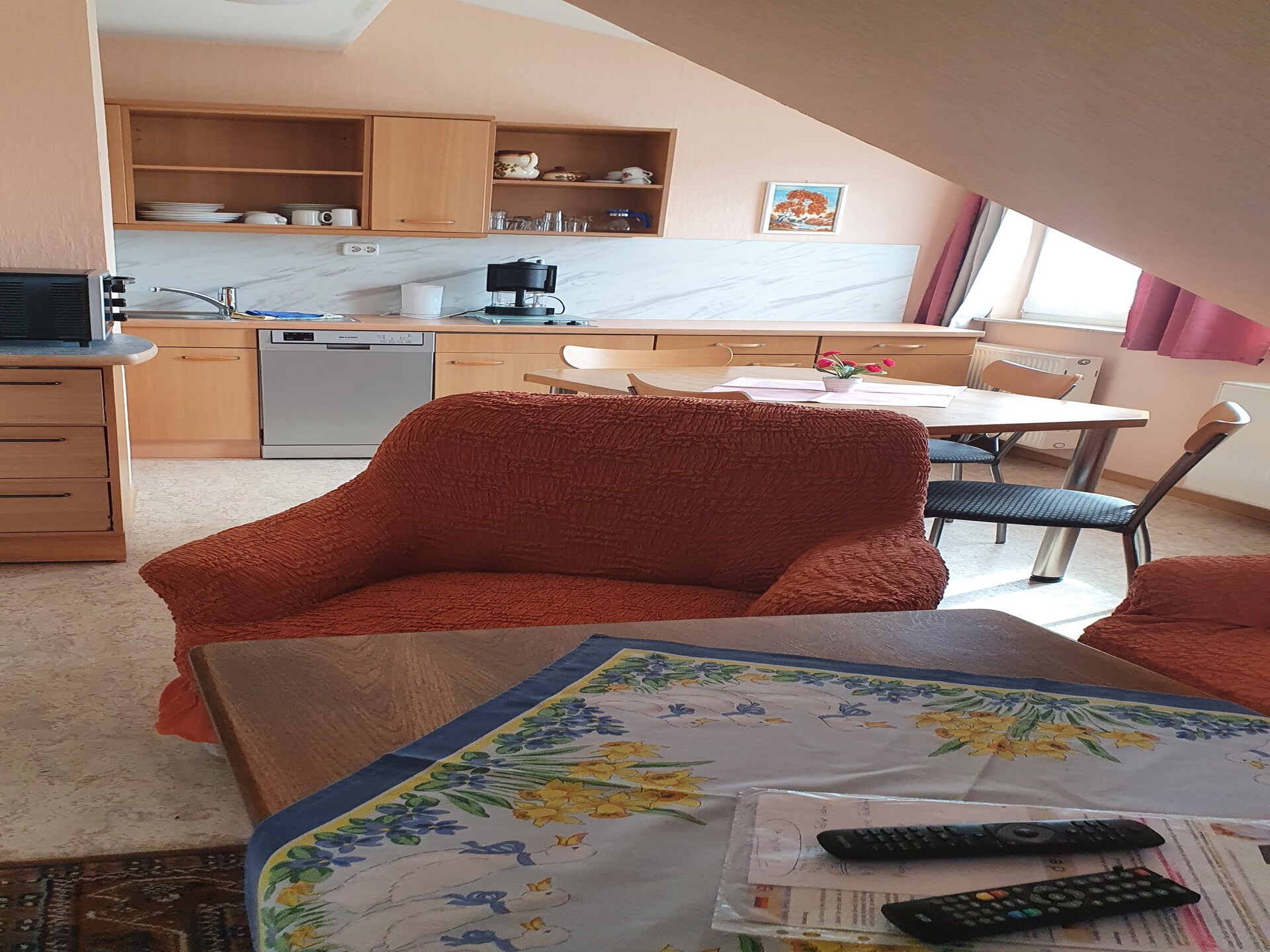 Ruim vakantiehuis voor 8 in de bossen bij Homberg met 4 badkamers - foto 6
