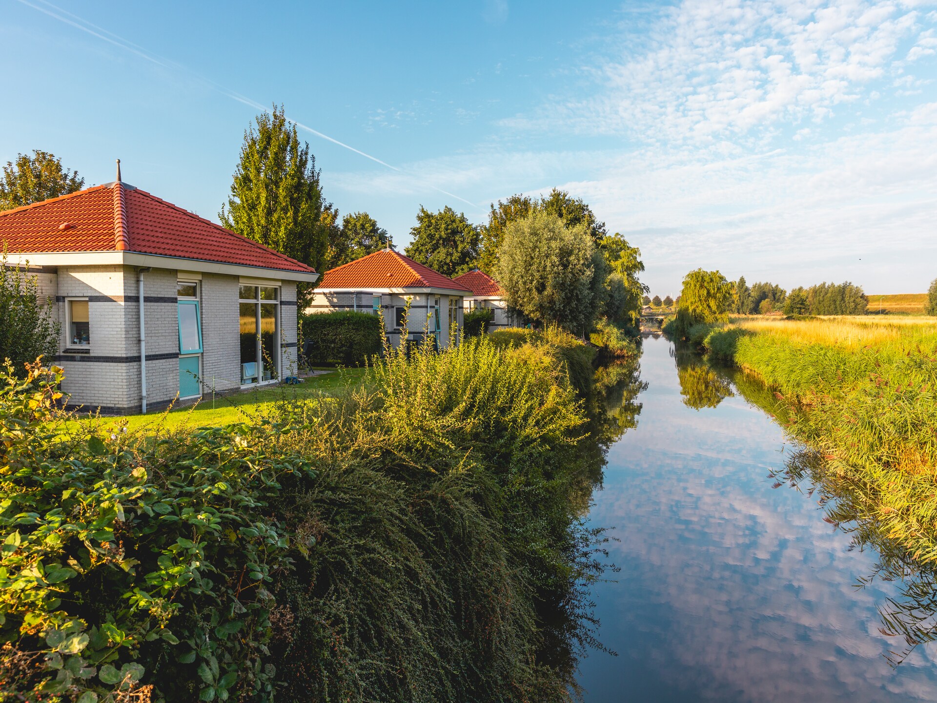Vrijstaand vakantiehuis met sauna en privévissteiger aan het IJsselmeer - foto 9
