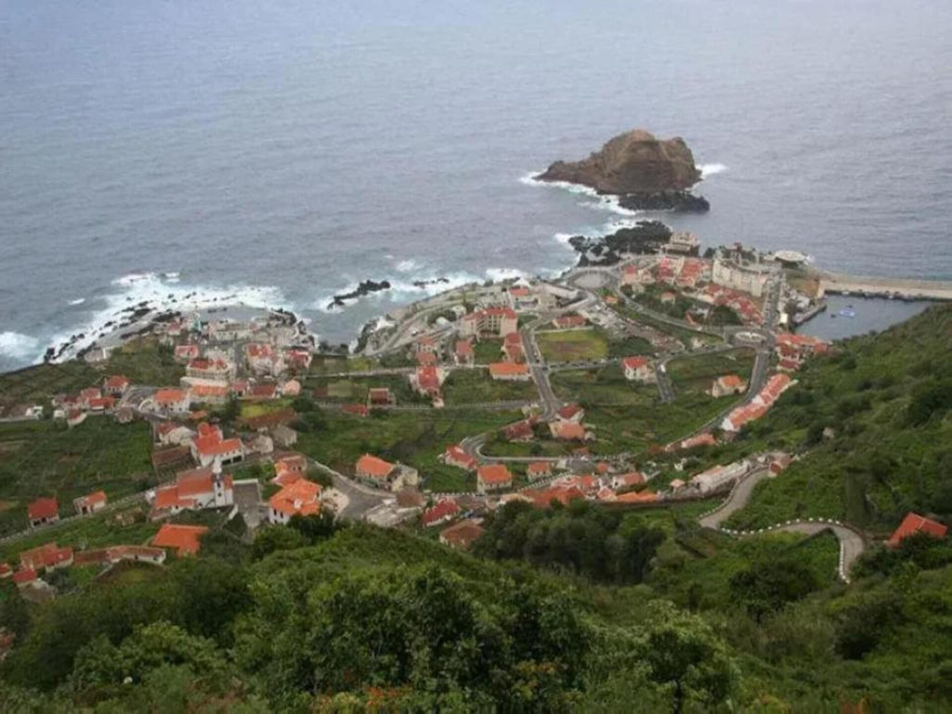 Landelijke villa met gedeeld zwembad nabij de golfbaan in Santo da Serra - foto 26