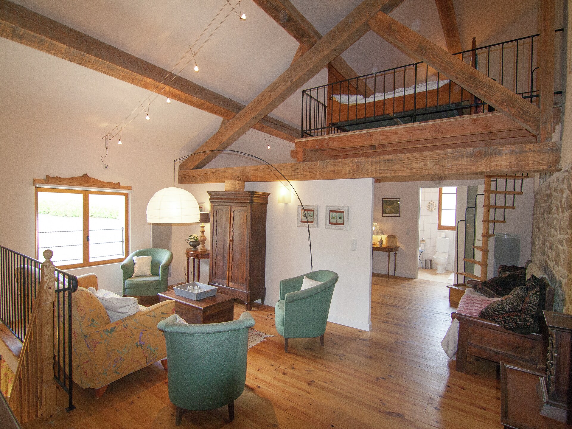Domaine de Bellac: 6 gîtes voor 32 personen met zwembad bij Roussines - foto 14