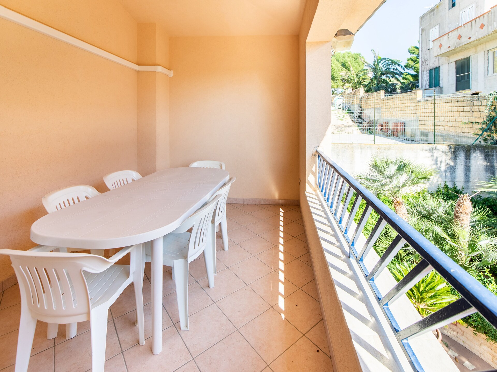 Zonovergoten zolderappartement op 100 meter van het strand in Sciacca - foto 32