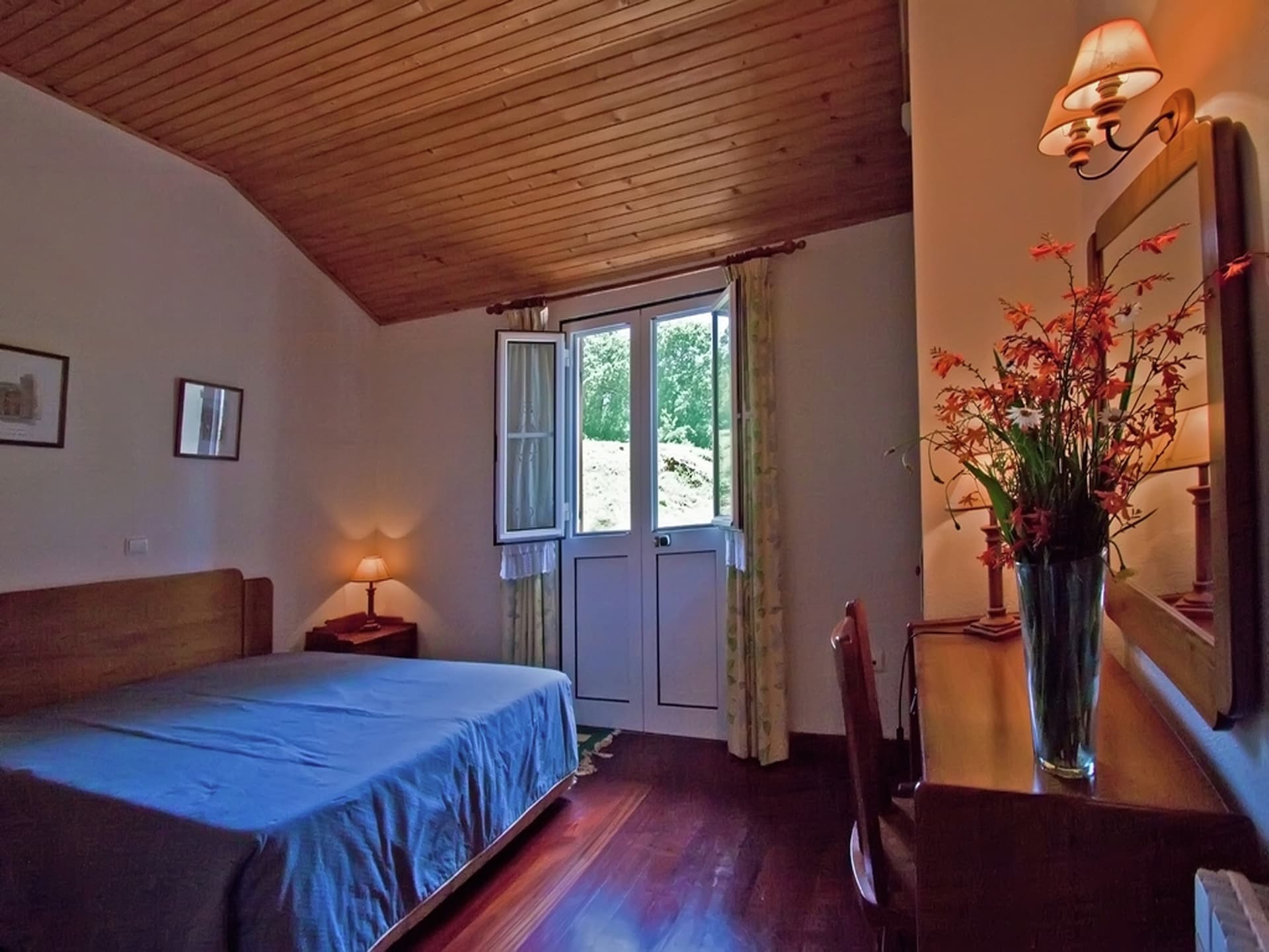 Vrijstaande cottage aan de golfbaan met zwembad en bergzicht in Santo da Serra - foto 9