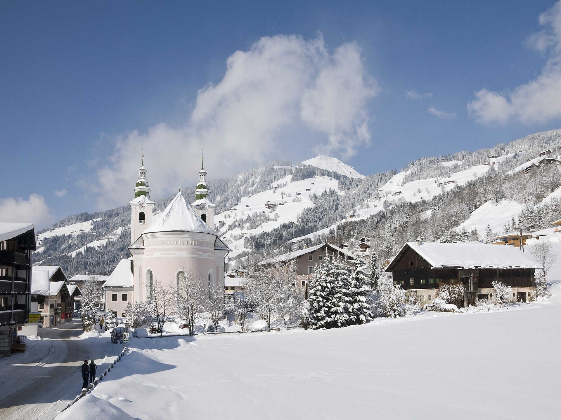 Ruim chalet voor 9 personen in Brixen im Thale, vlakbij de Skiwelt - foto 29