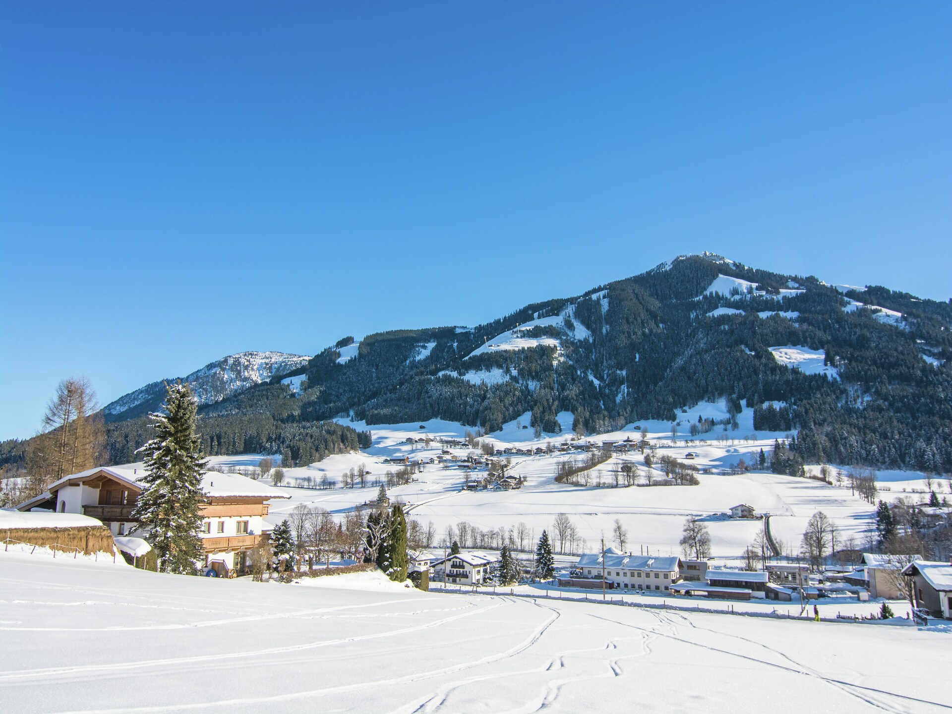 Ruim chalet voor 9 personen in Brixen im Thale, vlakbij de Skiwelt - foto 32