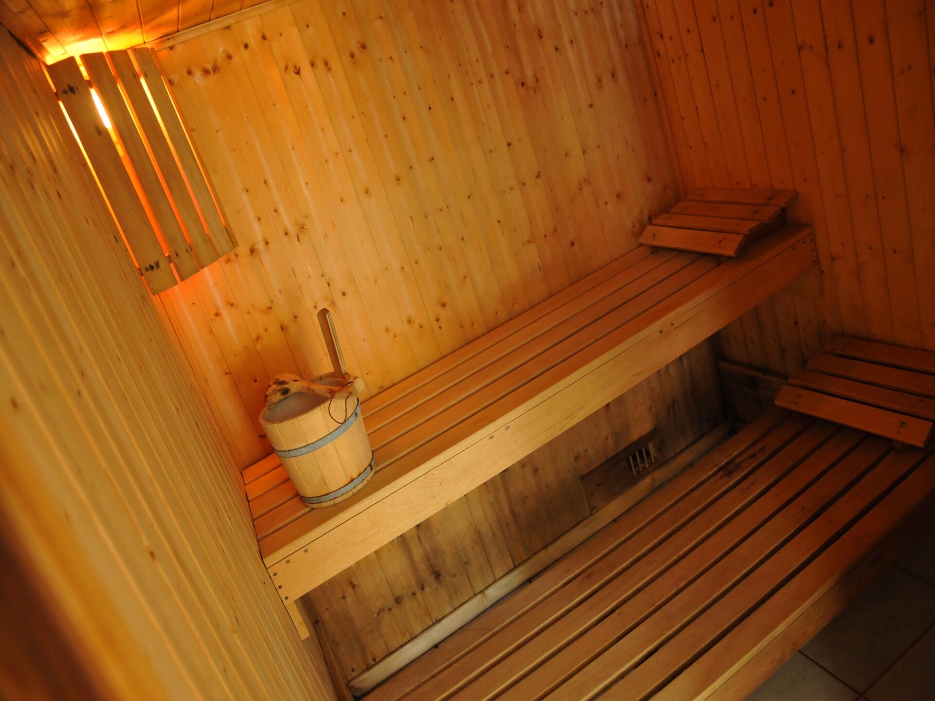 Luxe villa voor 10 personen met privé wellness, sauna en grote tuin in Noiseux - foto 25