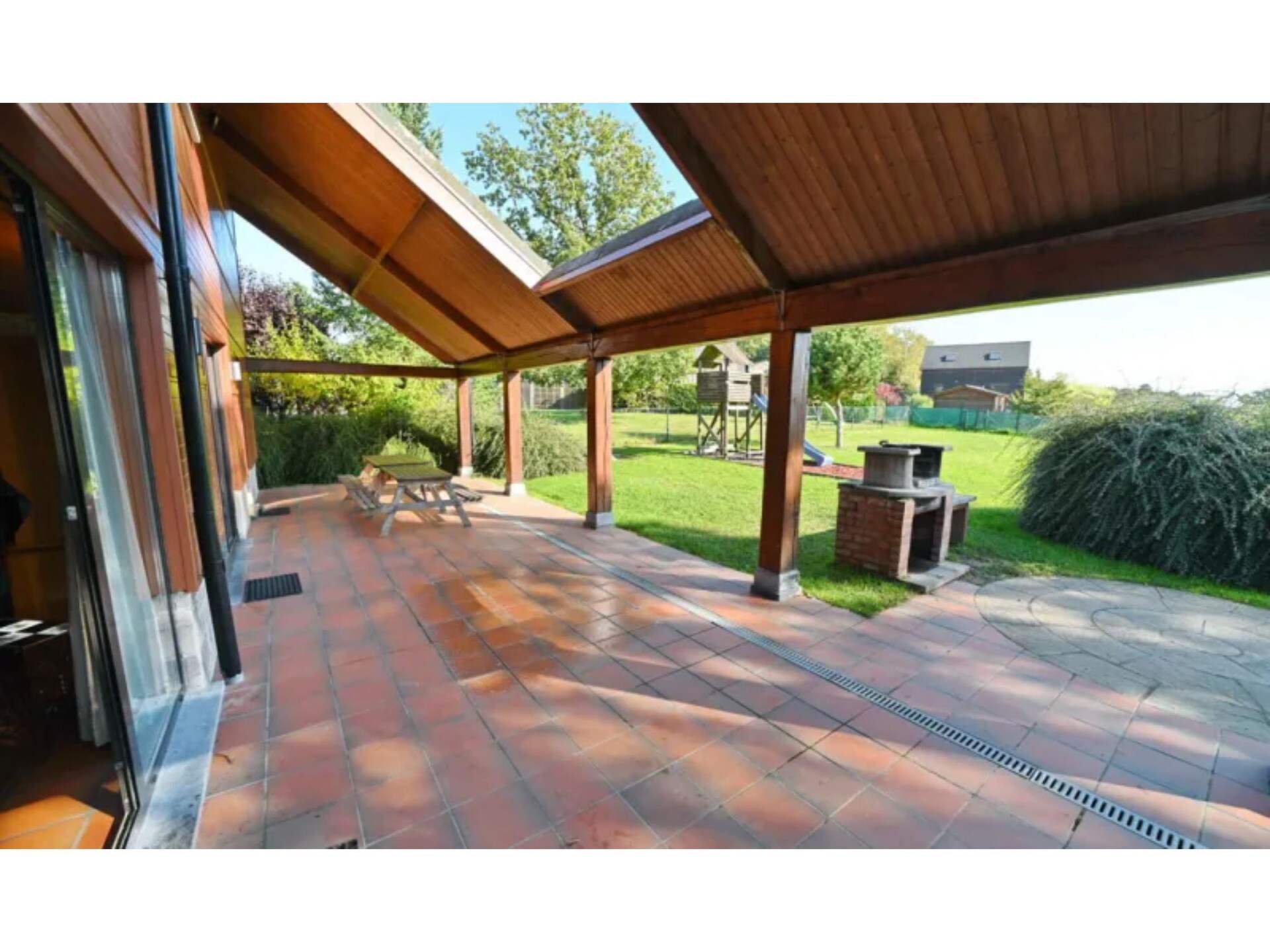 12-persoons houten chalet met tuin in hartje Durbuy - foto 11